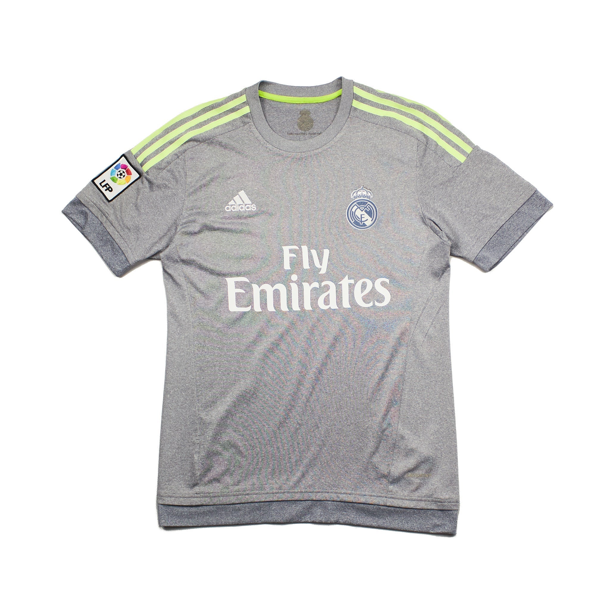 Buy 2015/16 Real Madrid Bale 11 Away Shirt (S) Adidas ~ Free worldwide shipping ~ Authentic Vintage Football Shirts from Cult Kits