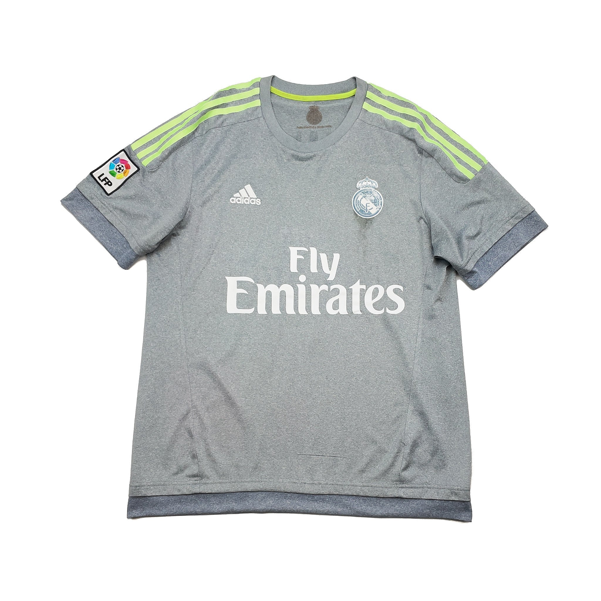 Buy 2015/16 Real Madrid Ronaldo 7 Away Shirt (L) Adidas ~ Free worldwide shipping ~ Authentic Vintage Football Shirts from Cult Kits