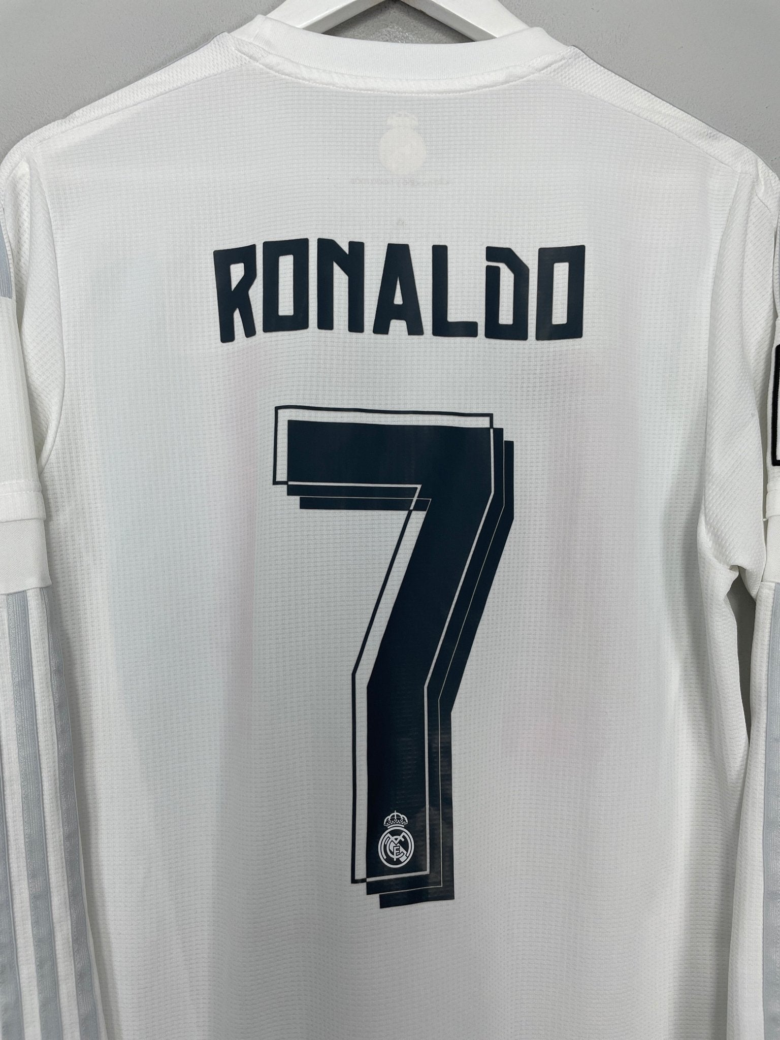 Shop 2015/16 REAL MADRID RONALDO #7 L/S HOME SHIRT (M) ADIDAS, classic football shirts, vintage football shirts & retro soccer jerseys at Cult Kits