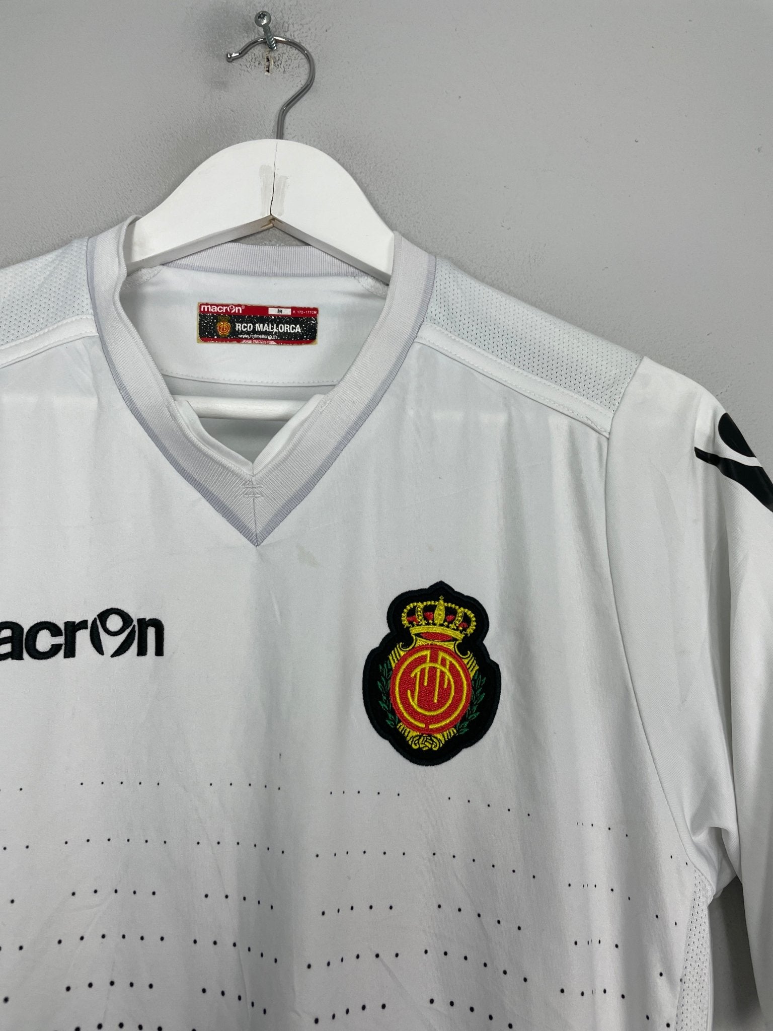 Shop 2015/16 REAL MALLORCA AWAY SHIRT (M) MACRON, classic football shirts, vintage football shirts & retro soccer jerseys at Cult Kits