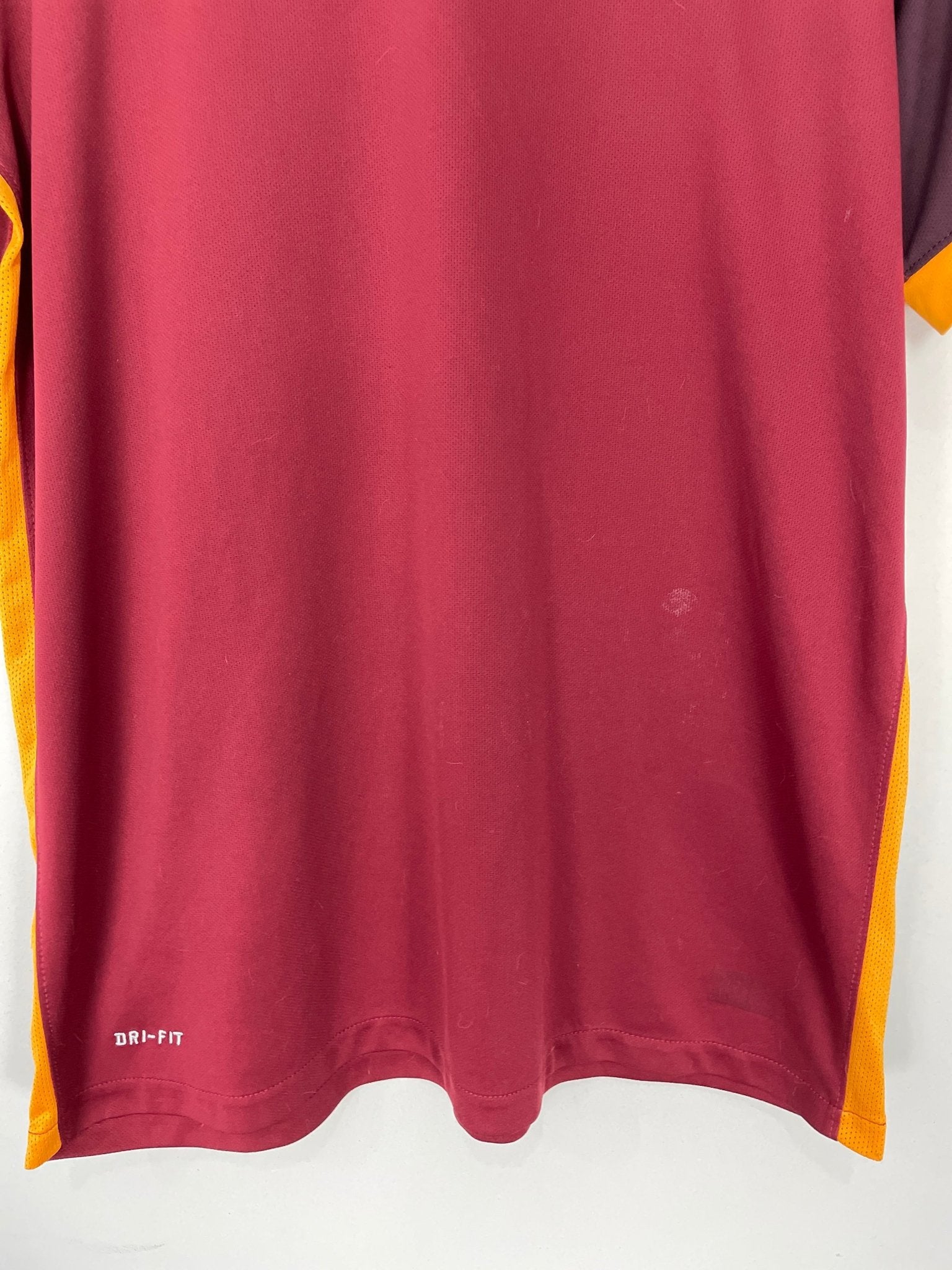 Shop 2015/16 ROMA TOTTI #10 HOME SHIRT (L) NIKE, classic football shirts, vintage football shirts & retro soccer jerseys at Cult Kits