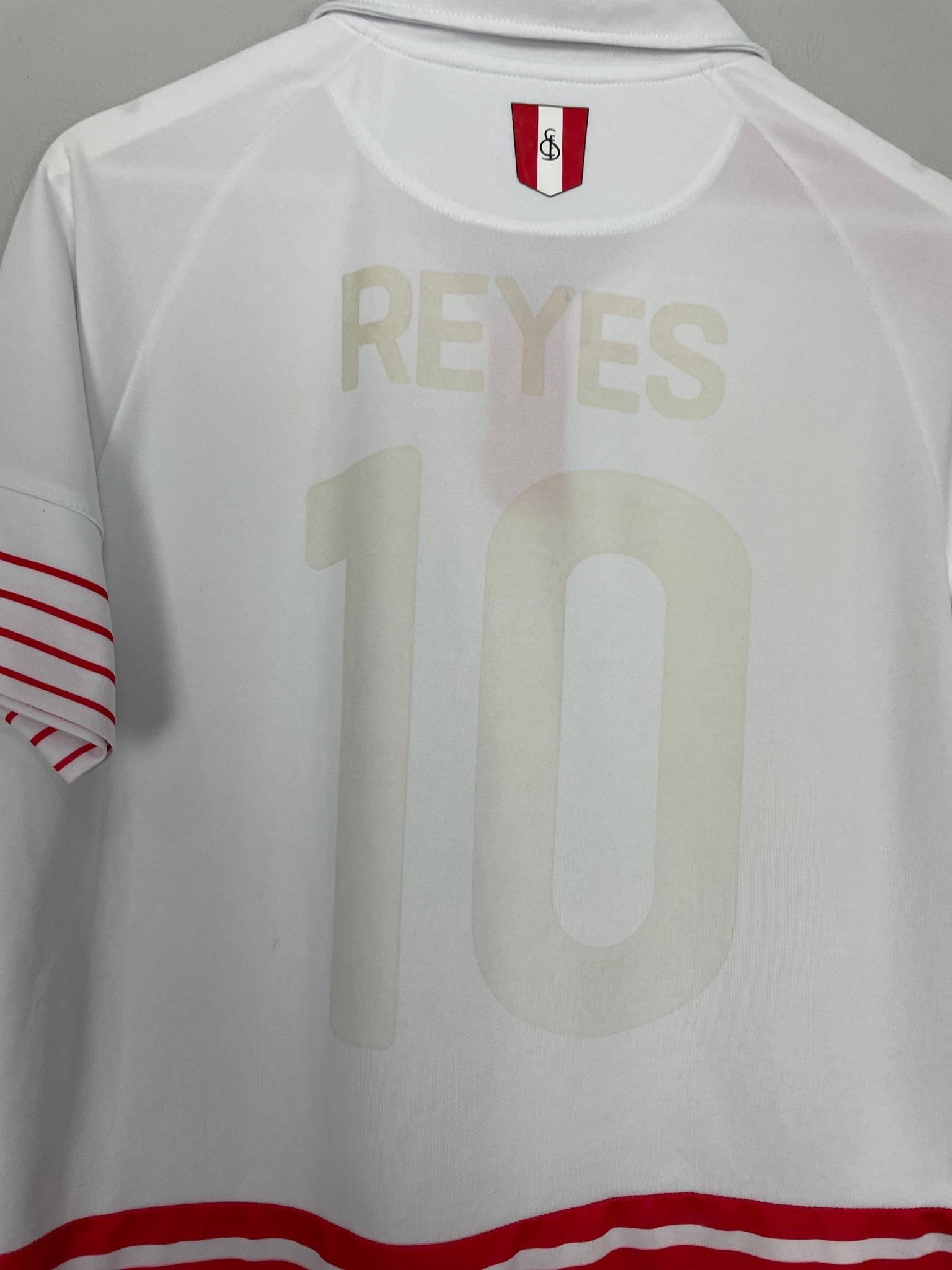 Shop 2015/16 SEVILLA HOME SHIRT (M) NEW BALANCE, classic football shirts, vintage football shirts & retro soccer jerseys at Cult Kits