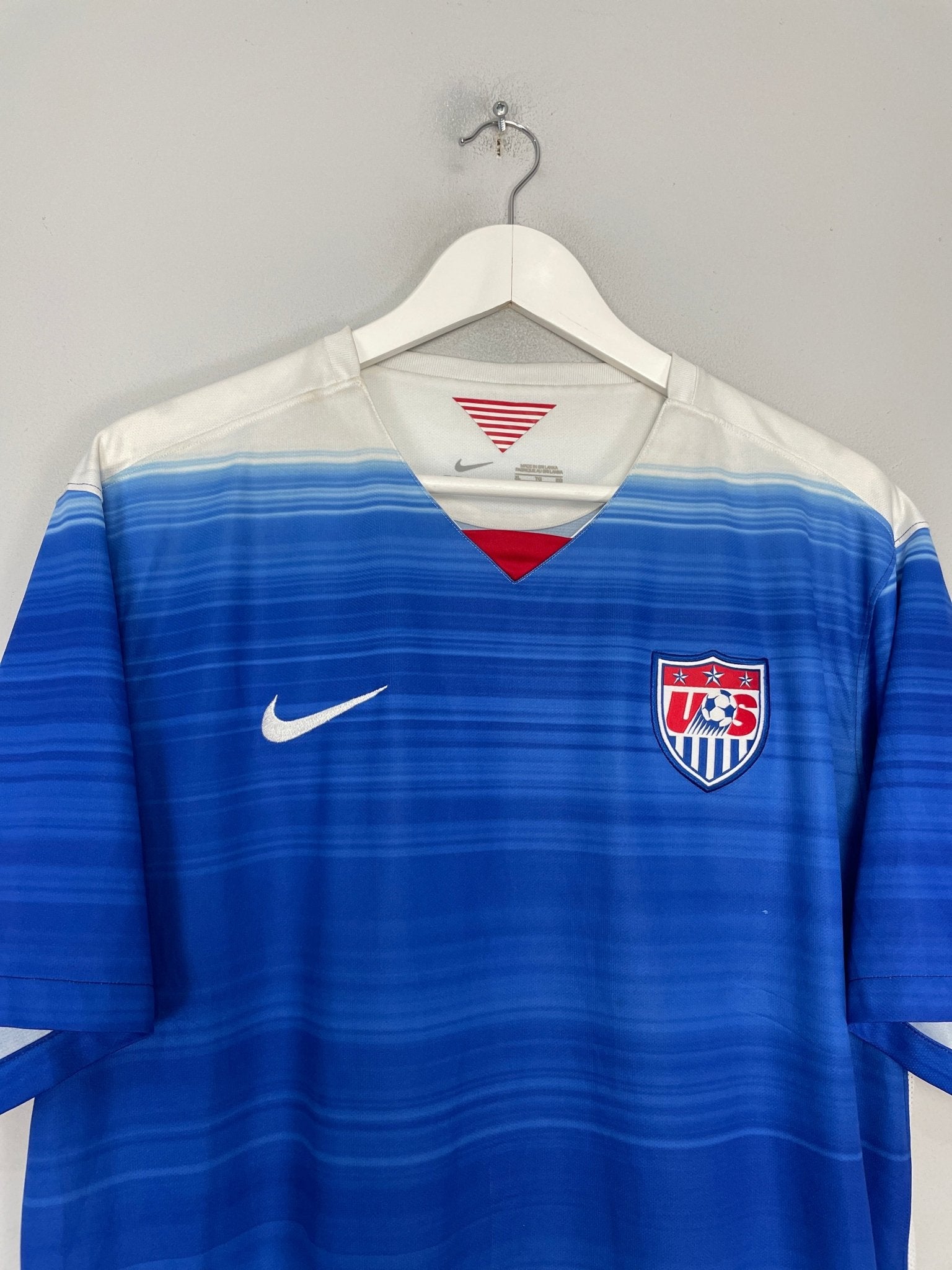 Shop 2015/16 USA AWAY SHIRT (XL) NIKE, classic football shirts, vintage football shirts & retro soccer jerseys at Cult Kits
