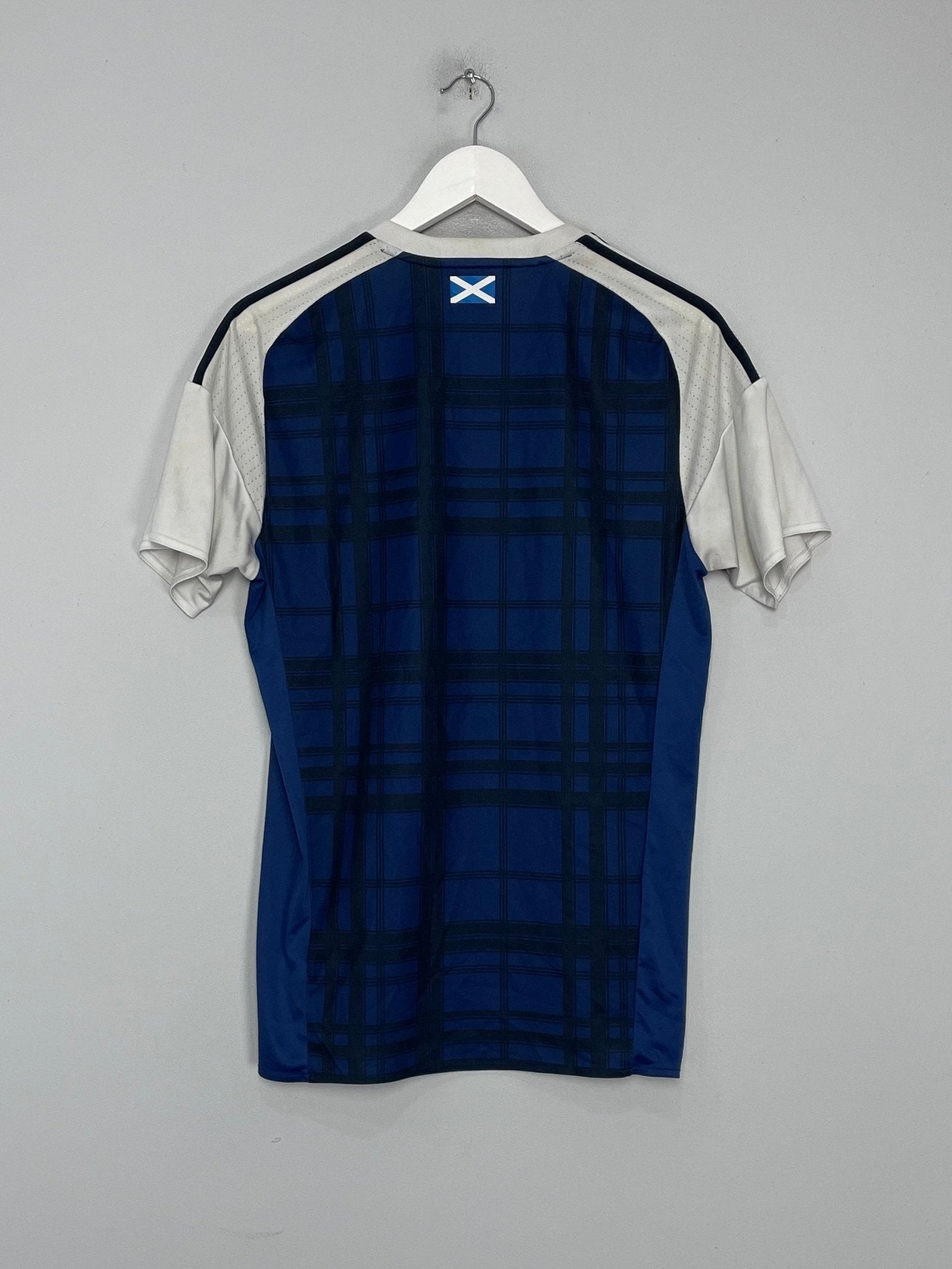 Shop 2015/17 SCOTLAND HOME SHIRT (M) ADIDAS, classic football shirts, vintage football shirts & retro soccer jerseys at Cult Kits