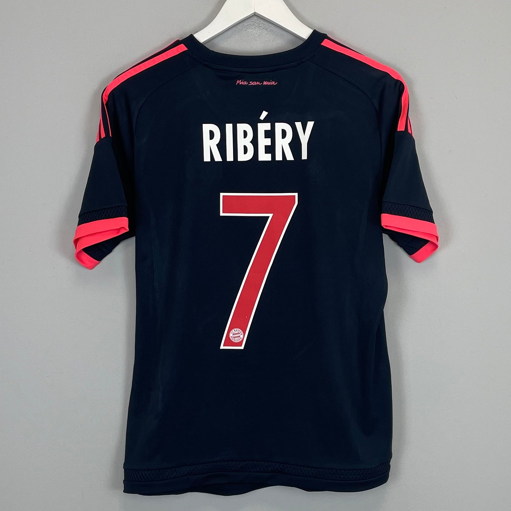 Shop 2015/16 BAYERN MUNICH RIBERY #7 AWAY SHIRT (M) ADIDAS, classic football shirts, vintage football shirts & retro soccer jerseys at Cult Kits