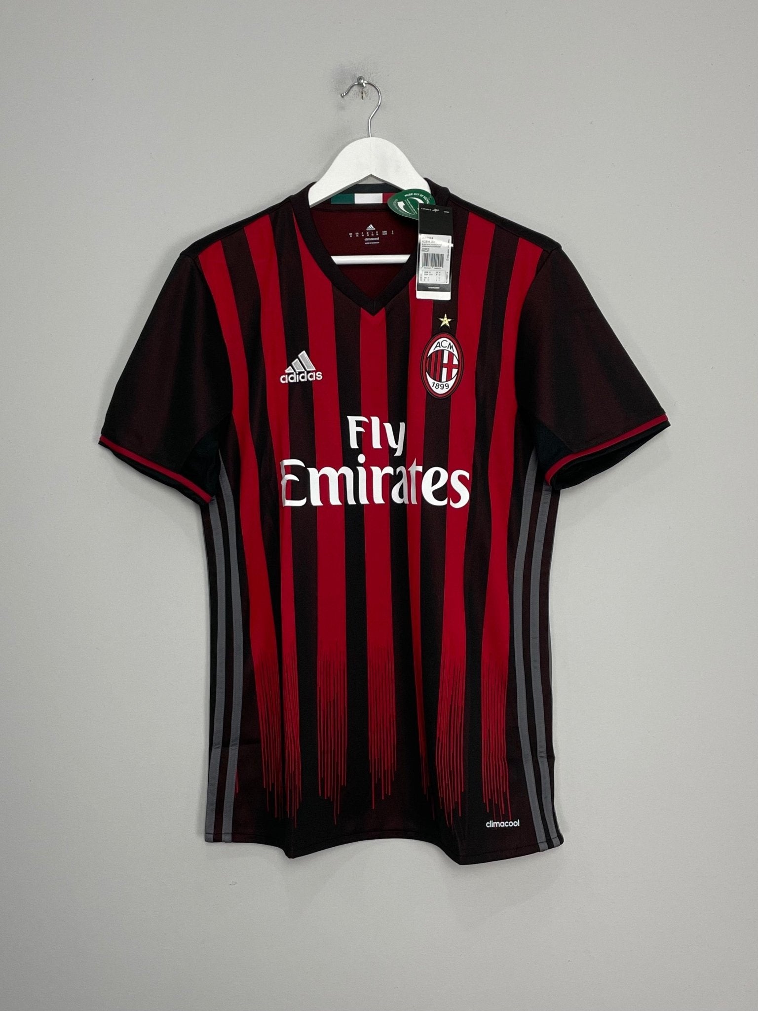 Shop 2016/17 AC MILAN *BNWT* HOME SHIRT (M) ADIDAS, classic football shirts, vintage football shirts & retro soccer jerseys at Cult Kits