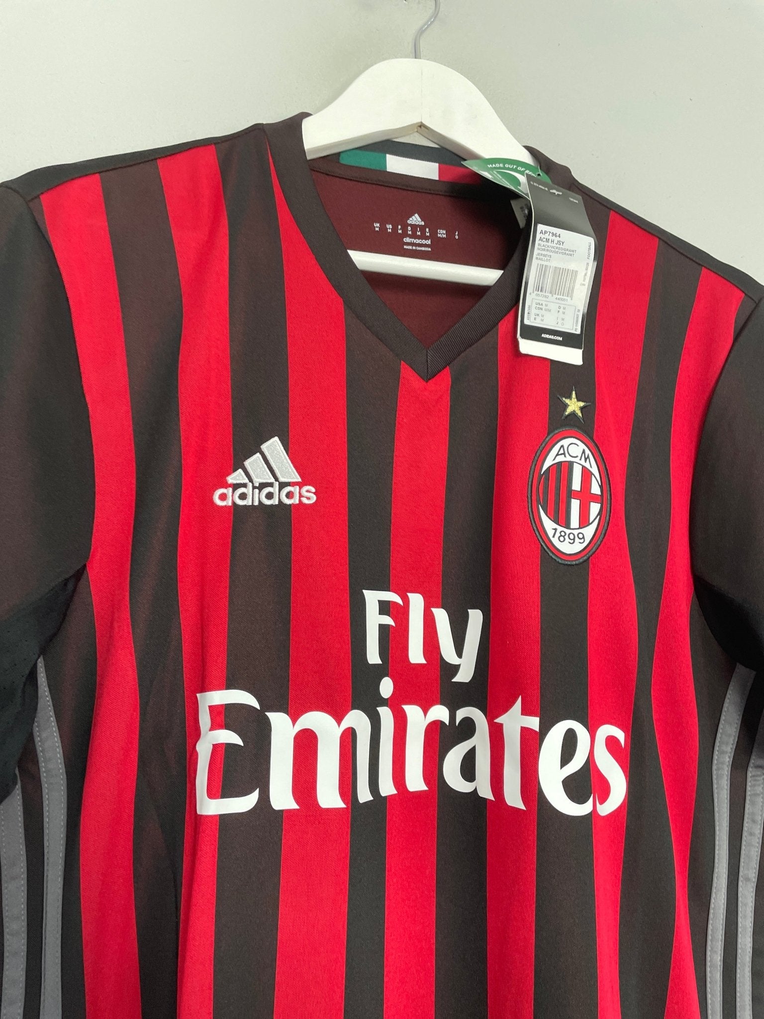 Shop 2016/17 AC MILAN *BNWT* HOME SHIRT (M) ADIDAS, classic football shirts, vintage football shirts & retro soccer jerseys at Cult Kits