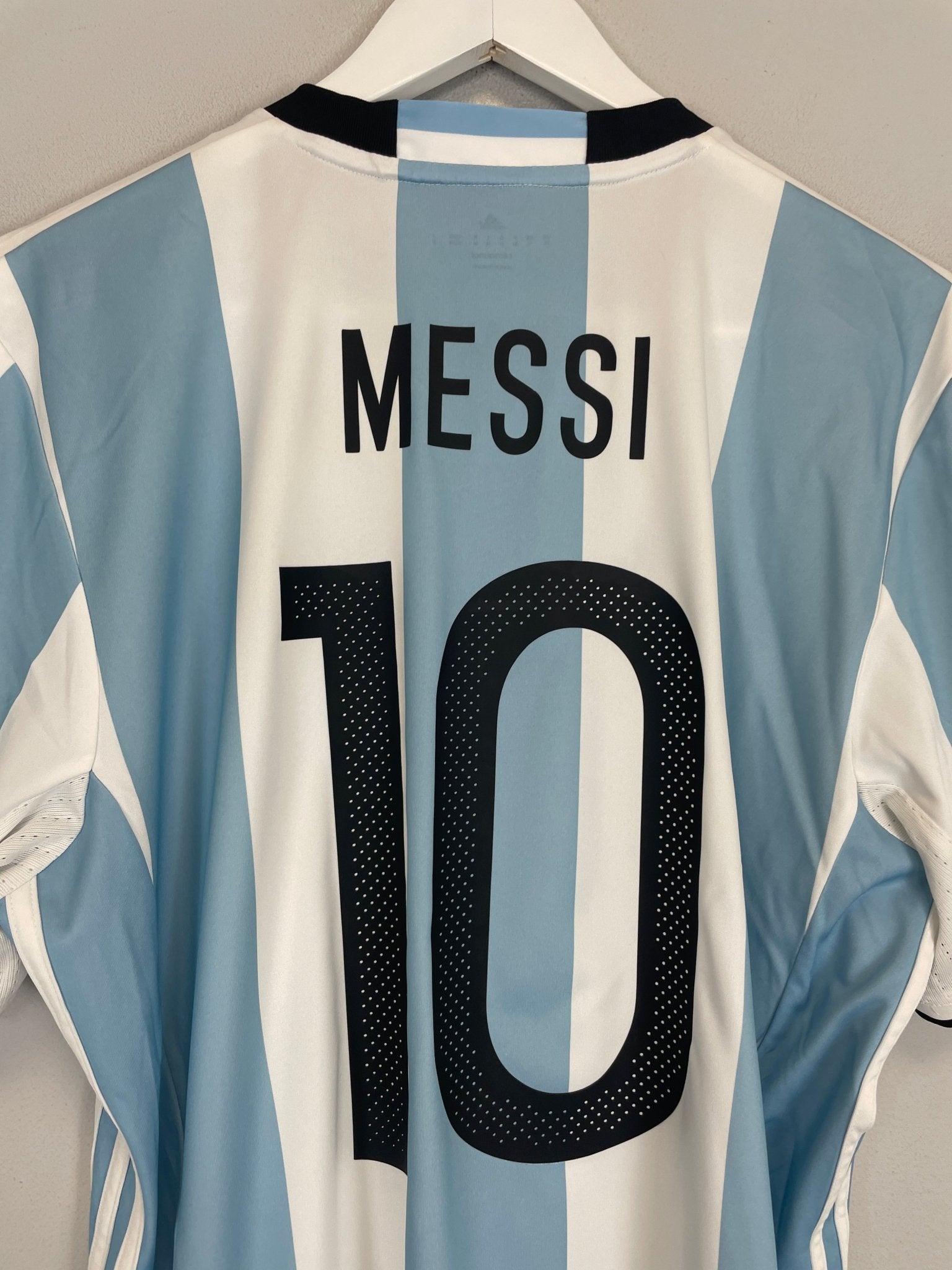 Shop 2016/17 ARGENTINA MESSI #10 HOME SHIRT (M) ADIDAS, classic football shirts, vintage football shirts & retro soccer jerseys at Cult Kits