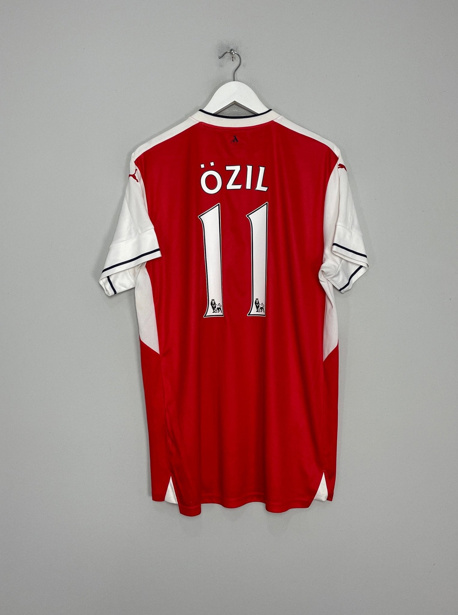 Shop 2016/17 ARSENAL OZIL #11 HOME SHIRT (XL) PUMA, classic football shirts, vintage football shirts & retro soccer jerseys at Cult Kits