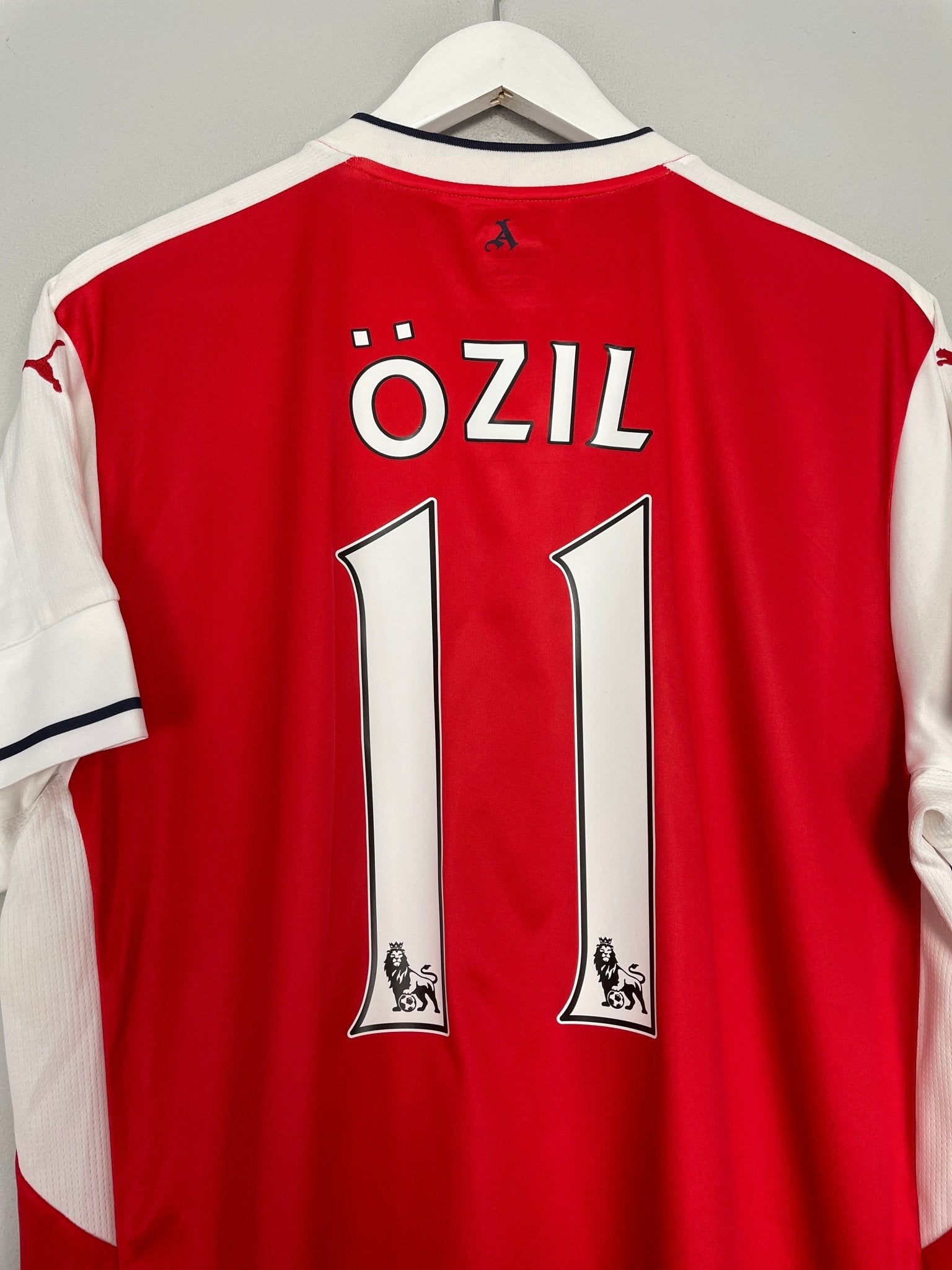 Shop 2016/17 ARSENAL OZIL #11 HOME SHIRT (XL) PUMA, classic football shirts, vintage football shirts & retro soccer jerseys at Cult Kits