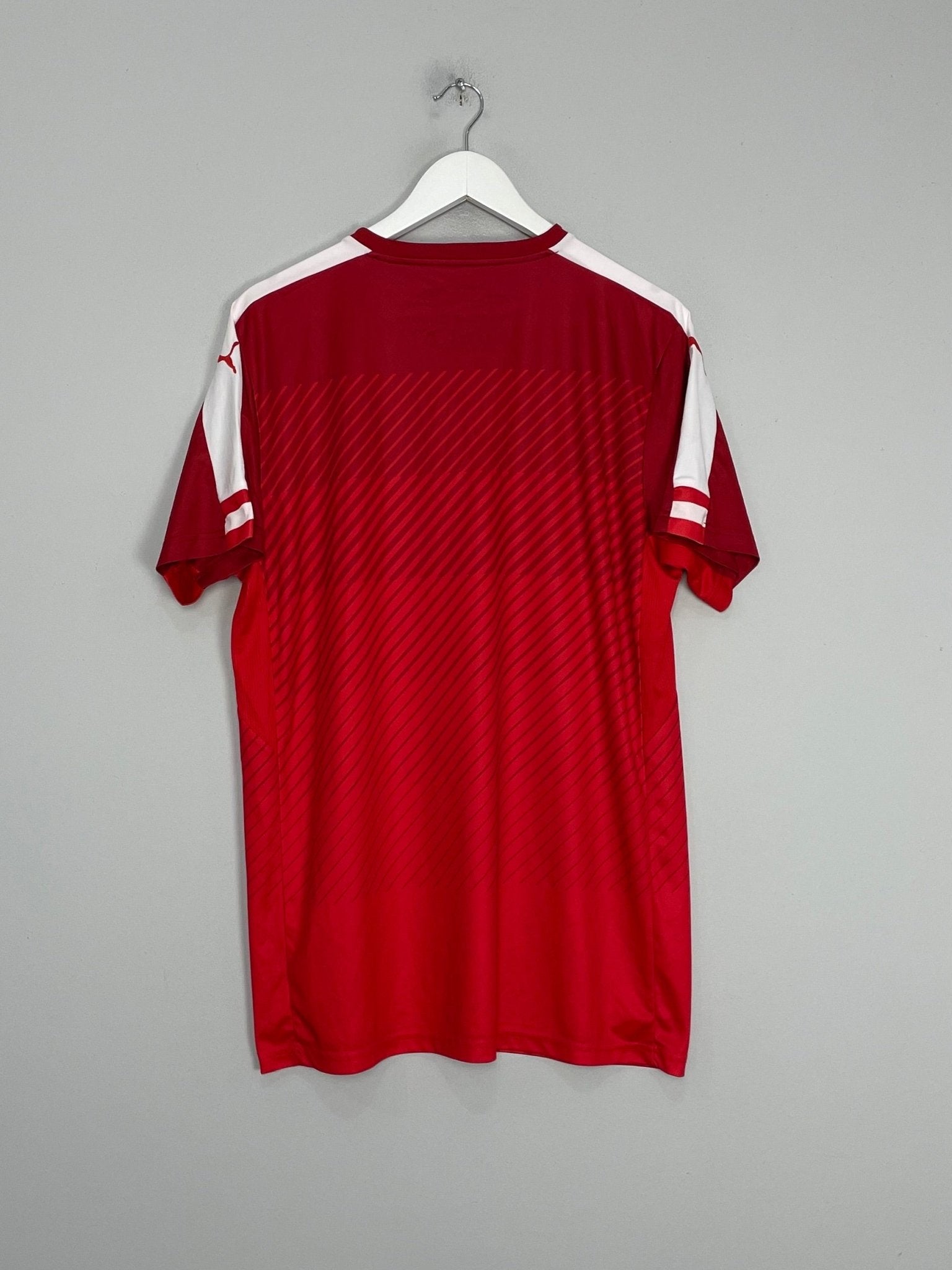 Shop 2016/17 AUSTRIA *BNWT* HOME SHIRT (L) PUMA, classic football shirts, vintage football shirts & retro soccer jerseys at Cult Kits