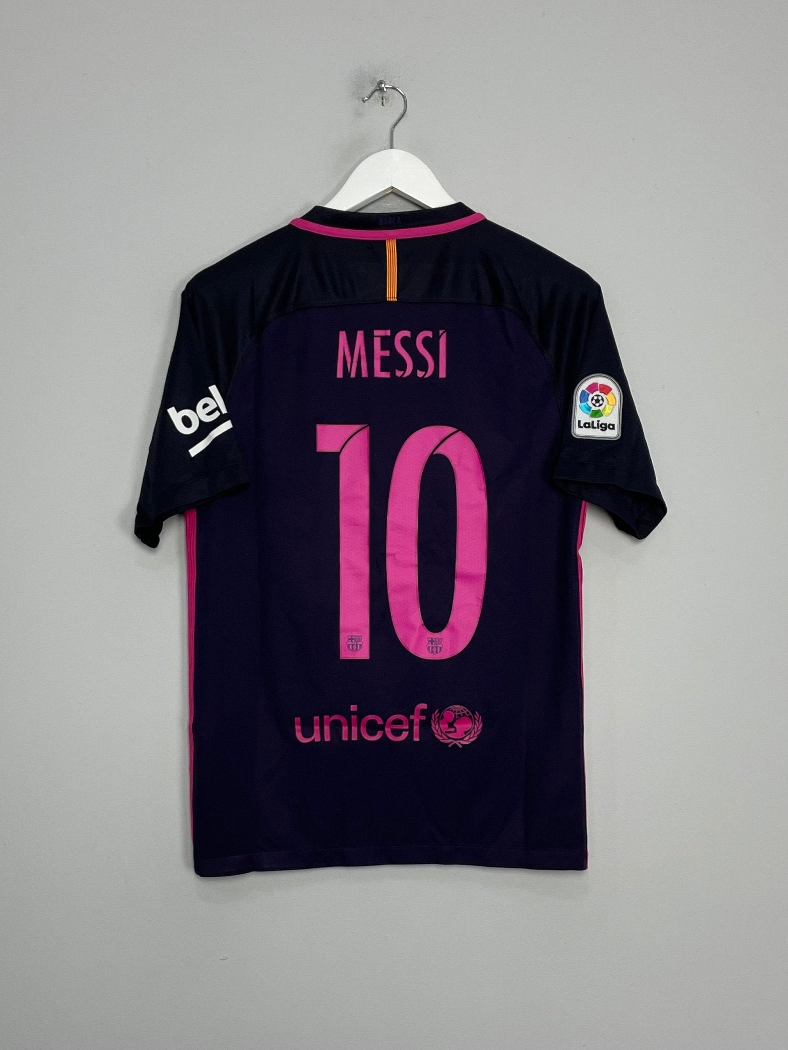 Shop 2016/17 BARCELONA MESSI #10 AWAY SHIRT (S) NIKE, classic football shirts, vintage football shirts & retro soccer jerseys at Cult Kits