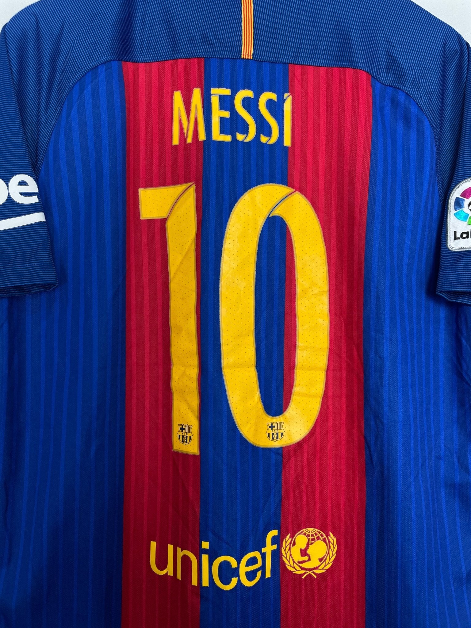 Shop 2016/17 BARCELONA MESSI #10 HOME SHIRT (L) NIKE, classic football shirts, vintage football shirts & retro soccer jerseys at Cult Kits