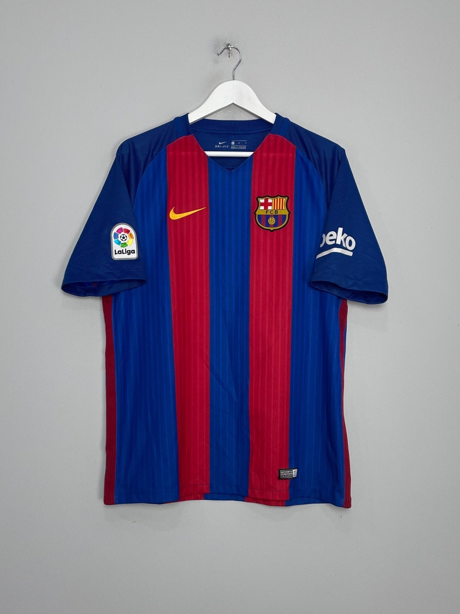 Shop 2016/17 BARCELONA MESSI #10 HOME SHIRT (L) NIKE, classic football shirts, vintage football shirts & retro soccer jerseys at Cult Kits