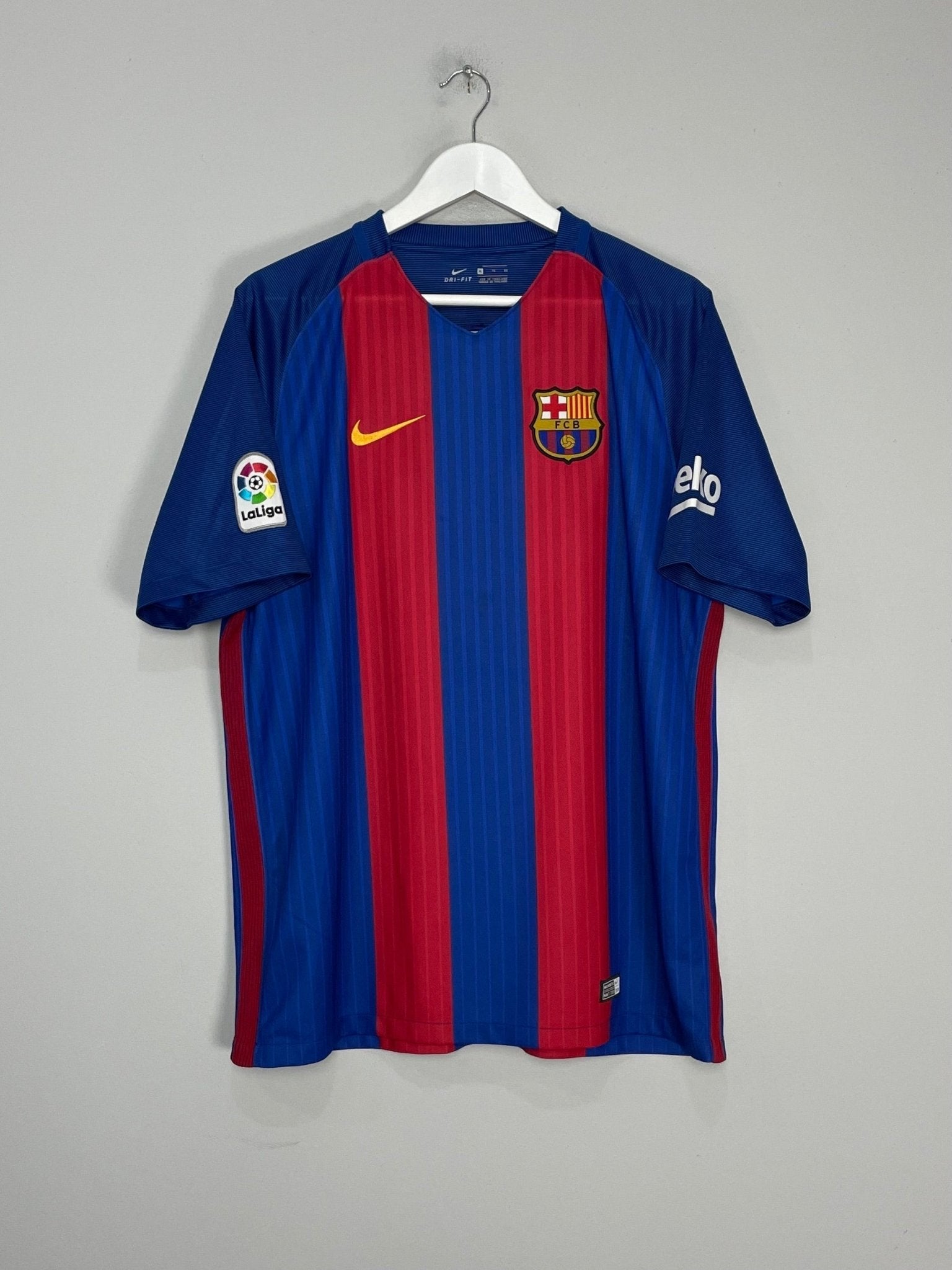 Shop 2016/17 BARCELONA MESSI #10 HOME SHIRT (XL) NIKE, classic football shirts, vintage football shirts & retro soccer jerseys at Cult Kits