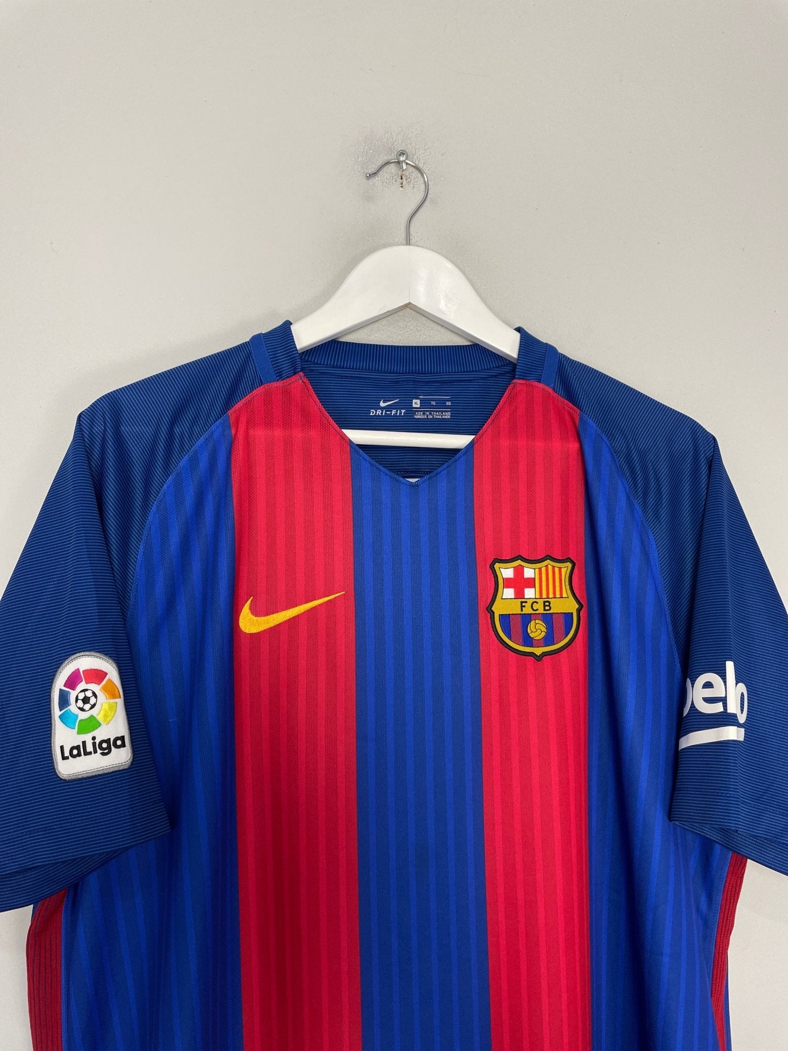 Shop 2016/17 BARCELONA MESSI #10 HOME SHIRT (XL) NIKE, classic football shirts, vintage football shirts & retro soccer jerseys at Cult Kits