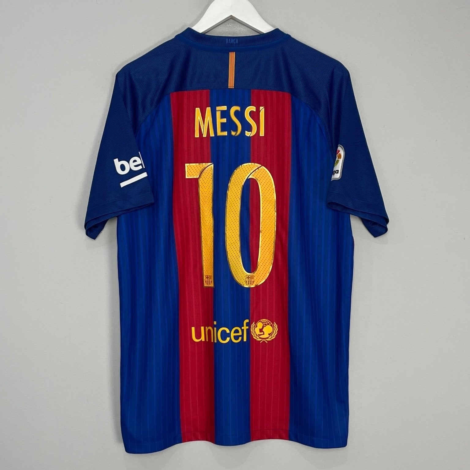 2016/17 BARCELONA MESSI #10 HOME SHIRT (XL) NIKE – Cult Kits