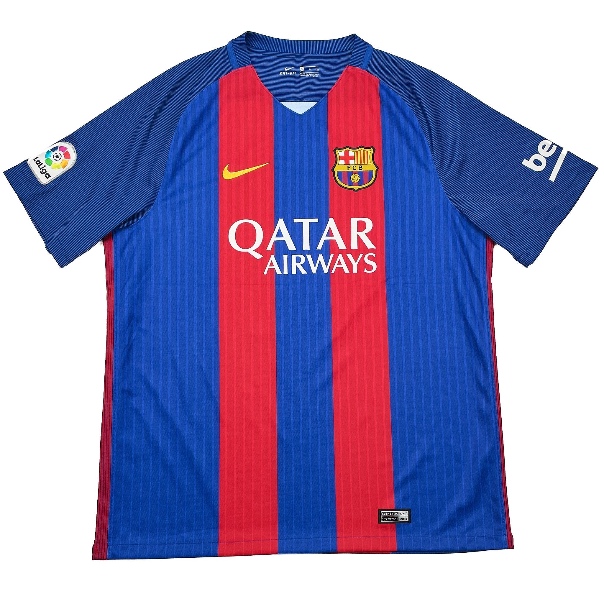 Buy 2016/17 BARCELONA NEYMAR JR 11 HOME SHIRT (XL) NIKE ~ Free worldwide shipping available ~ Authentic Vintage Football Shirts from Cult Kits