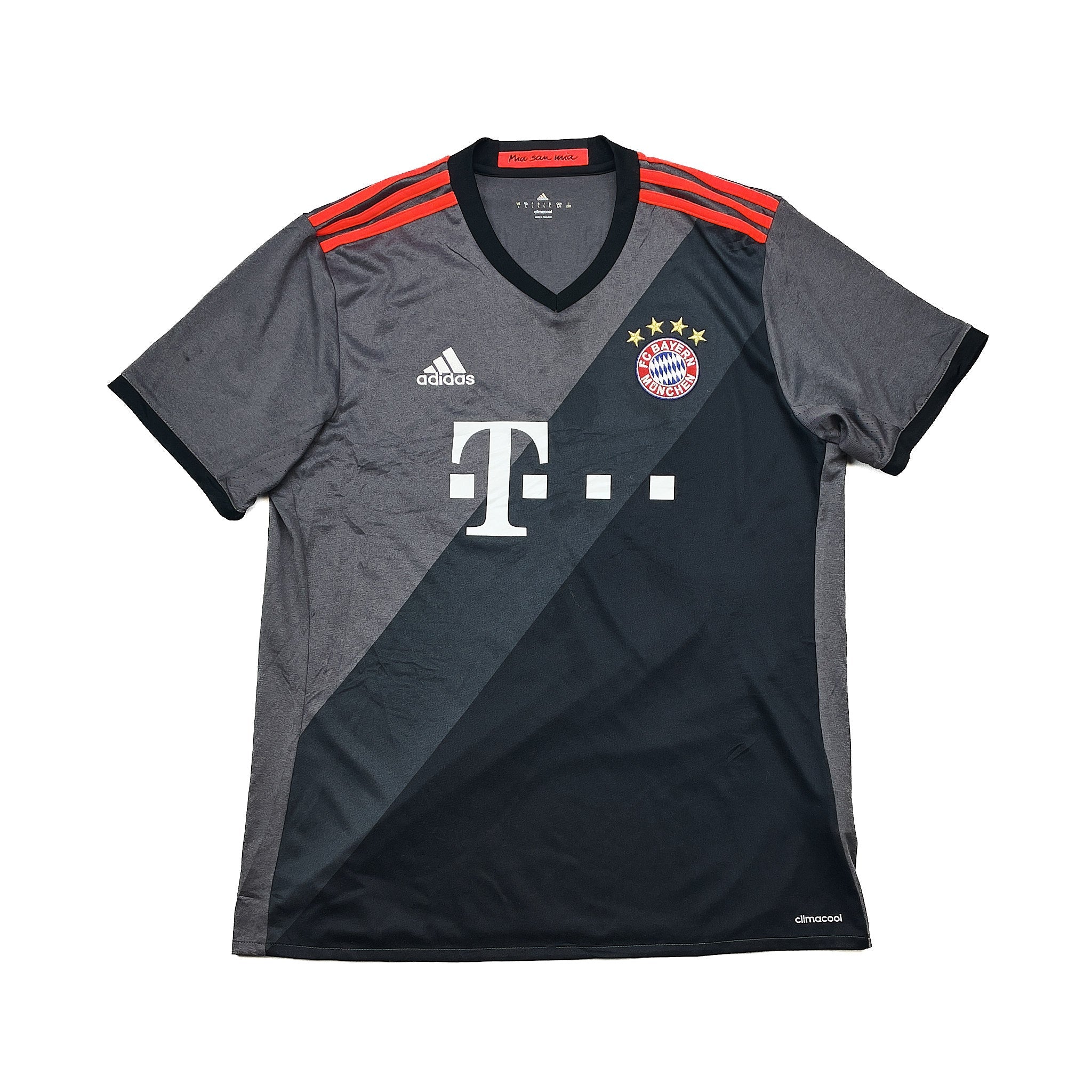 2016-17-bayern-munich-vidal-23-away-shirt-l-adidas56865