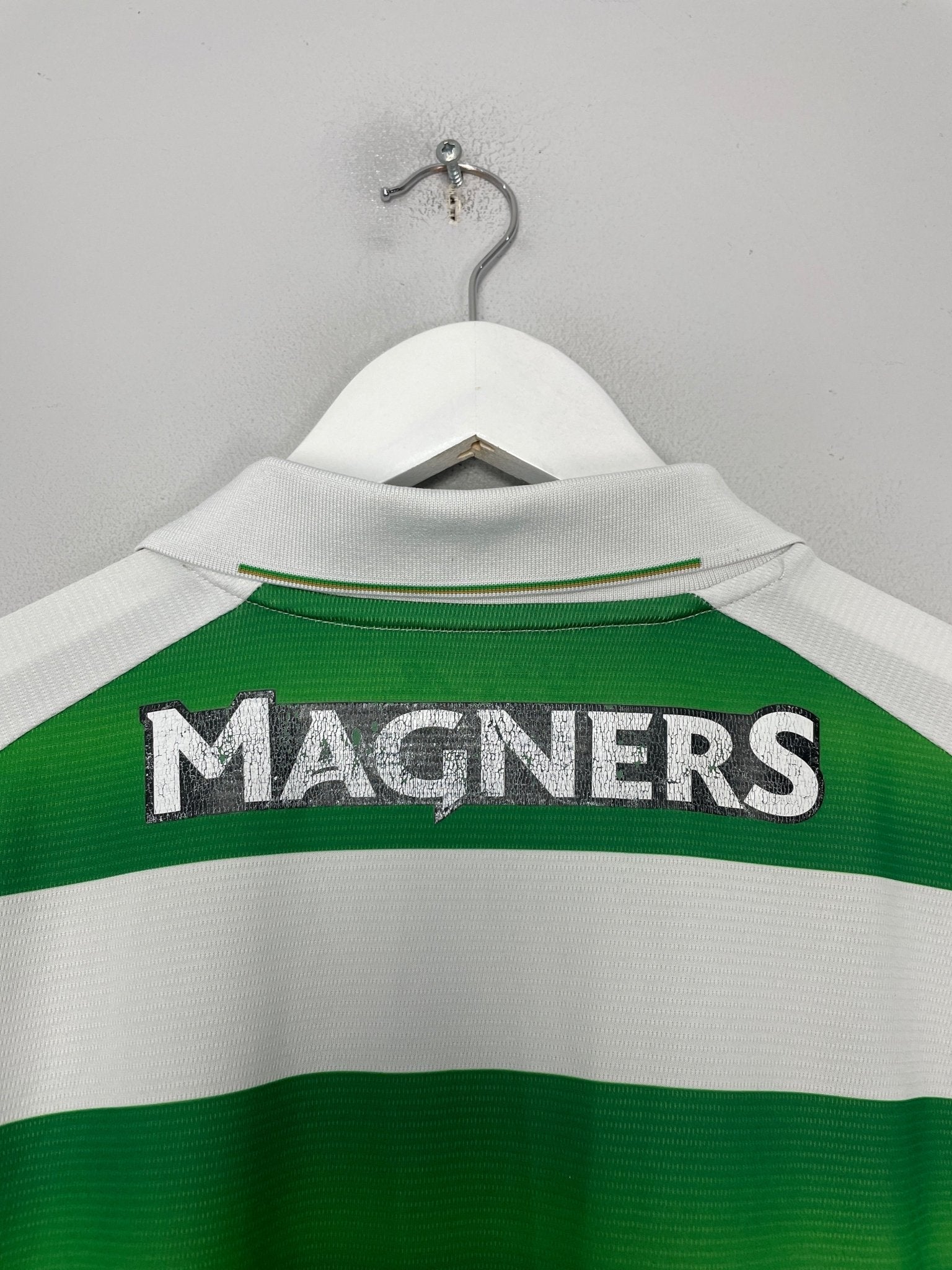 Shop 2016/17 CELTIC L/S HOME SHIRT (M) NEW BALANCE, classic football shirts, vintage football shirts & retro soccer jerseys at Cult Kits