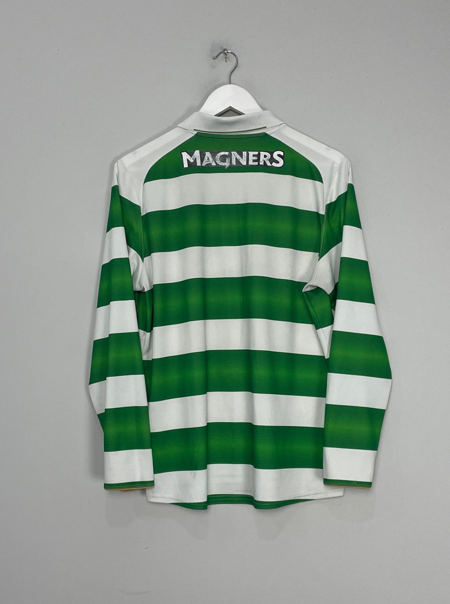 Shop 2016/17 CELTIC L/S HOME SHIRT (M) NEW BALANCE, classic football shirts, vintage football shirts & retro soccer jerseys at Cult Kits