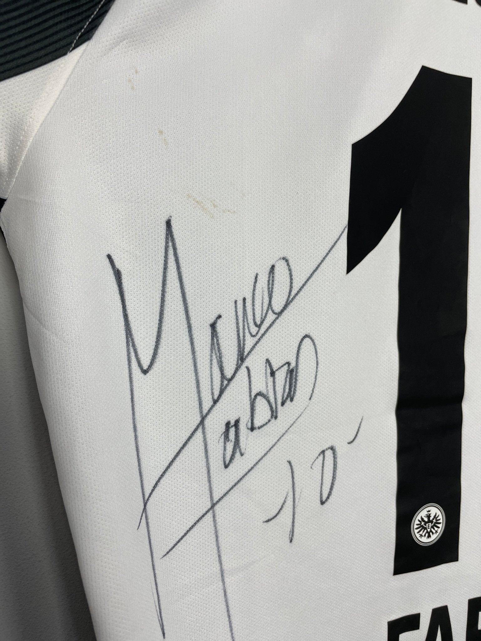 Shop 2016/17 EINTRACHT FRANKFURT FABIAN #10 *SIGNED* HOME SHIRT (L) NIKE, classic football shirts, vintage football shirts & retro soccer jerseys at Cult Kits
