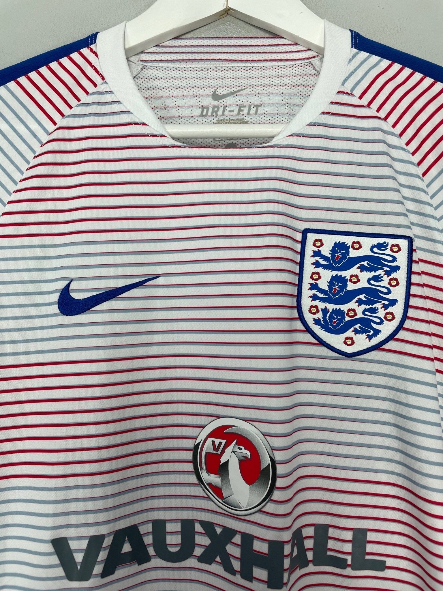 Shop 2016/17 ENGLAND PRE MATCH SHIRT (L) NIKE, classic football shirts, vintage football shirts & retro soccer jerseys at Cult Kits