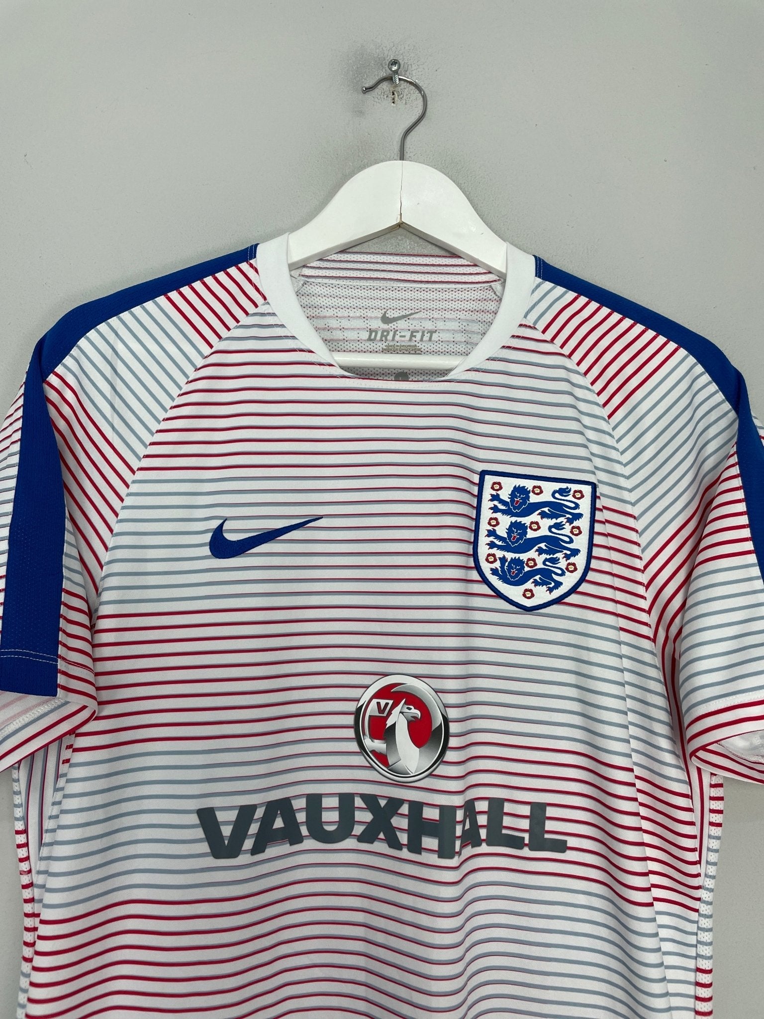 Shop 2016/17 ENGLAND PRE MATCH SHIRT (L) NIKE, classic football shirts, vintage football shirts & retro soccer jerseys at Cult Kits