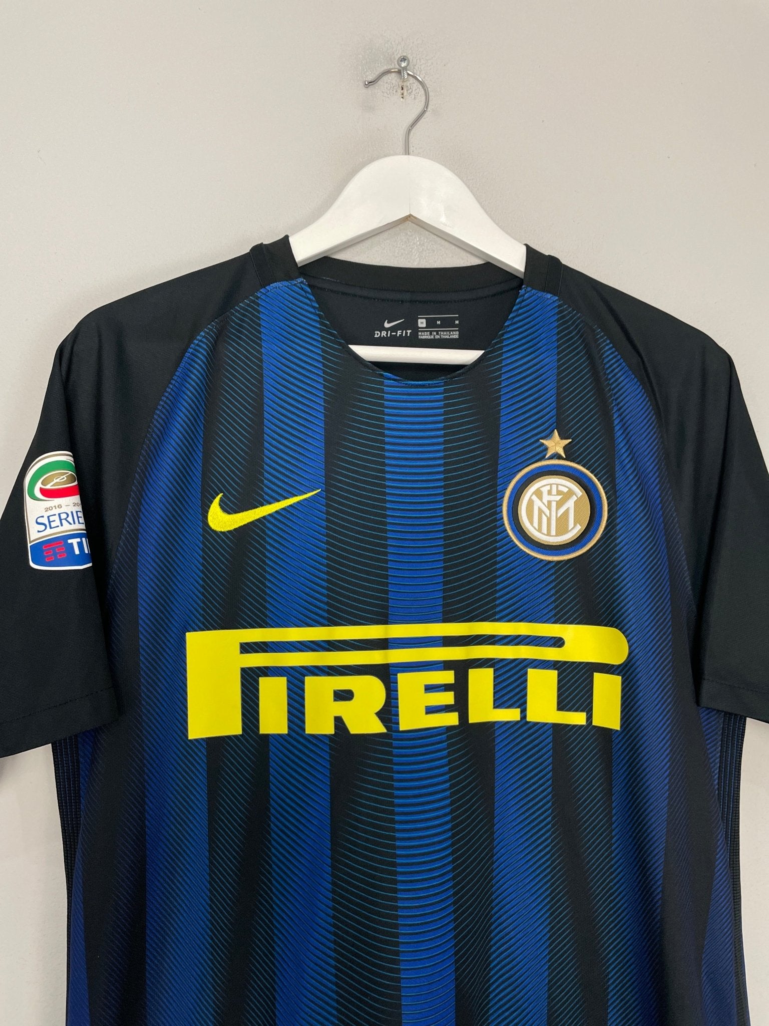 Shop 2016/17 INTER MILAN ICARDI #9 HOME SHIRT (M) NIKE, classic football shirts, vintage football shirts & retro soccer jerseys at Cult Kits