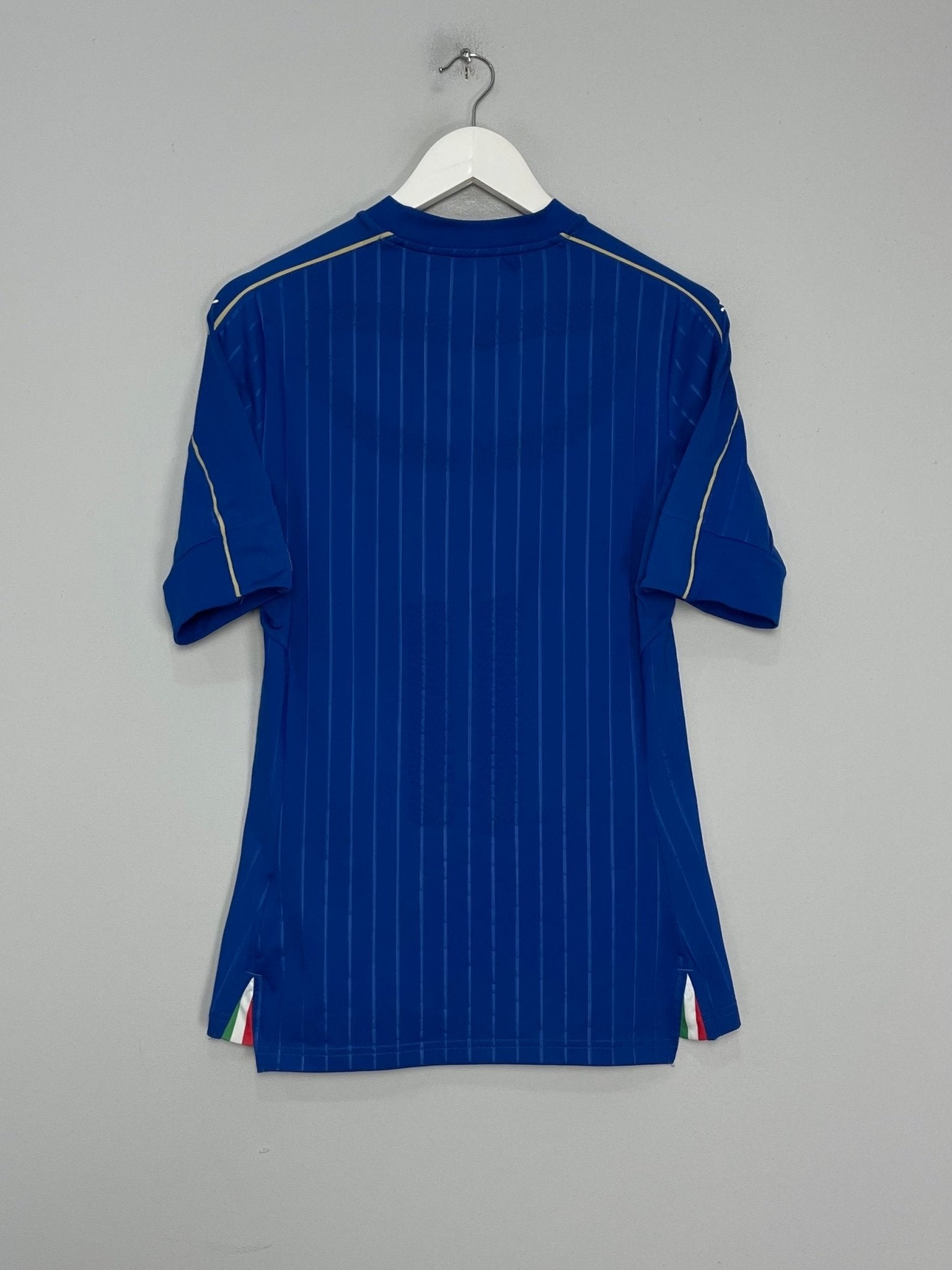 Shop 2016/17 ITALY *PLAYER ISSUE* HOME SHIRT (M) PUMA, classic football shirts, vintage football shirts & retro soccer jerseys at Cult Kits