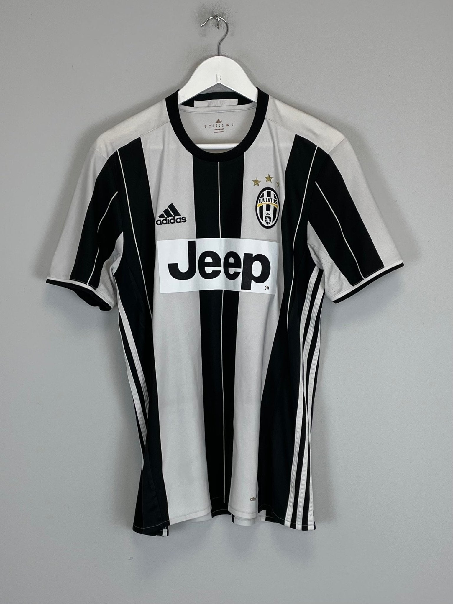 Shop 2016/17 JUVENTUS HIGUAIN #9 HOME SHIRT (M) ADIDAS, classic football shirts, vintage football shirts & retro soccer jerseys at Cult Kits