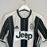 Shop 2016/17 JUVENTUS HIGUAIN #9 HOME SHIRT (M) ADIDAS, classic football shirts, vintage football shirts & retro soccer jerseys at Cult Kits