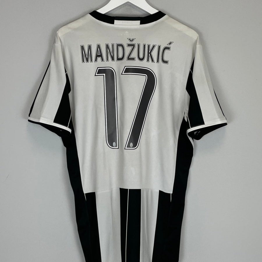 2016/17 JUVENTUS MANDZUKIC 17 HOME SHIRT (L) ADIDAS - Cult Kits - Large - Buy Vintage Football Shirts, Authentic Retro Football Shirts For Sale, Classic Football Shirts & Soccer Jersey
