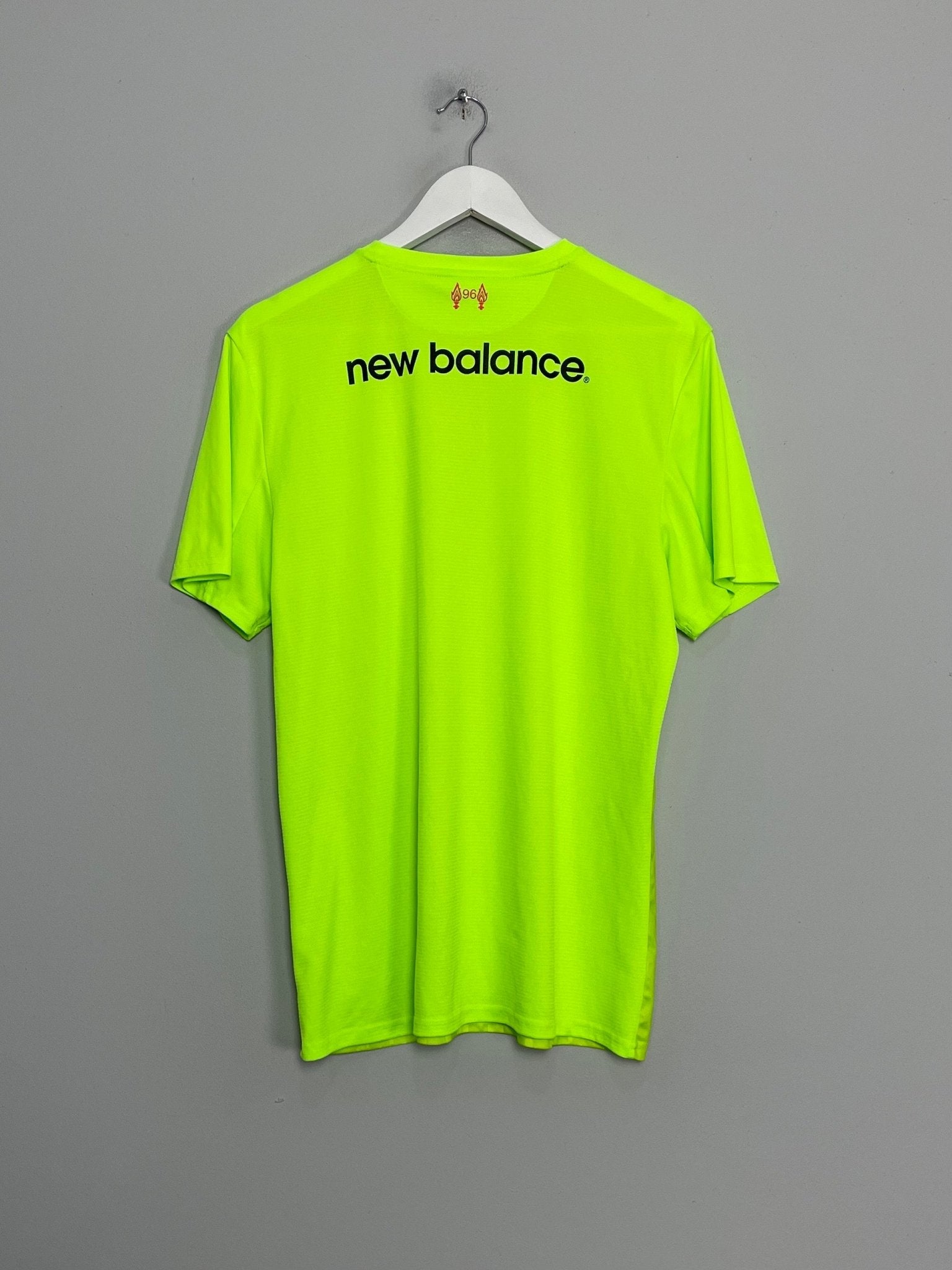 Shop 2016/17 LIVERPOOL TRAINING SHIRT (L) NEW BALANCE, classic football shirts, vintage football shirts & retro soccer jerseys at Cult Kits