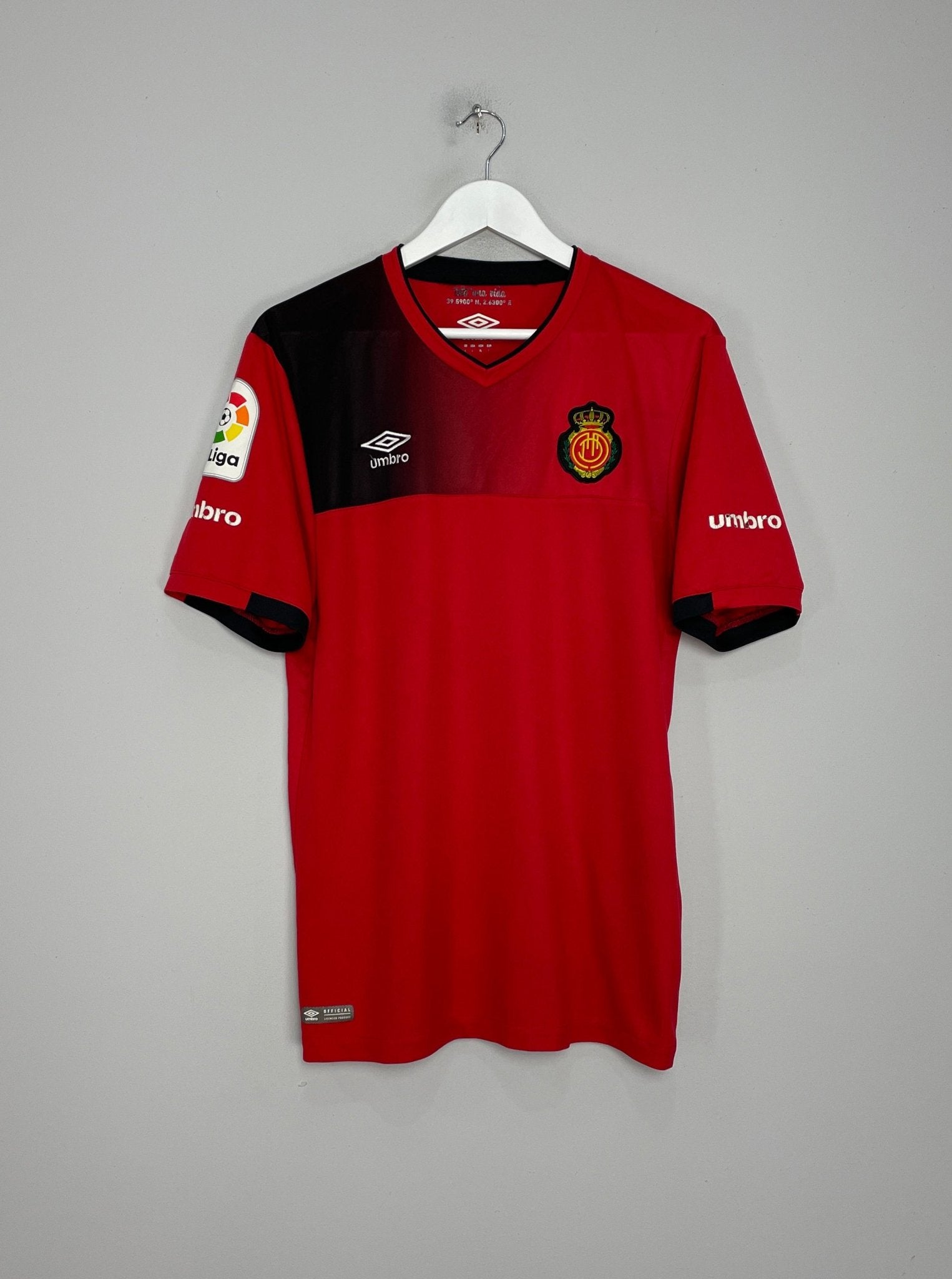 Shop 2016/17 MALLORCA HOME SHIRT (L) UMBRO, classic football shirts, vintage football shirts & retro soccer jerseys at Cult Kits