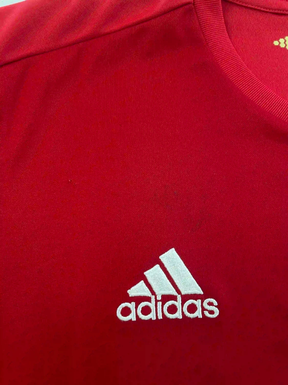 2016 Manchester United Adidas football shirt - view 3 - Cult Kits