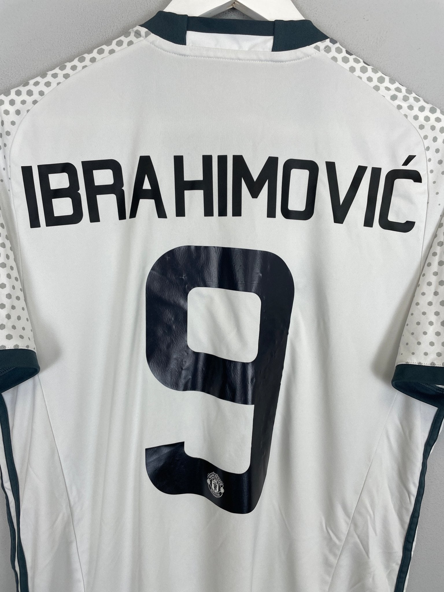 Shop 2016/17 MANCHESTER UNITED IBRAHIMOVIC #9 THIRD SHIRT (L) ADIDAS, classic football shirts, vintage football shirts & retro soccer jerseys at Cult Kits