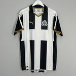 Shop 2016/17 NEWCASTLE UNITED HOME SHIRT (L) PUMA, classic football shirts, vintage football shirts & retro soccer jerseys at Cult Kits