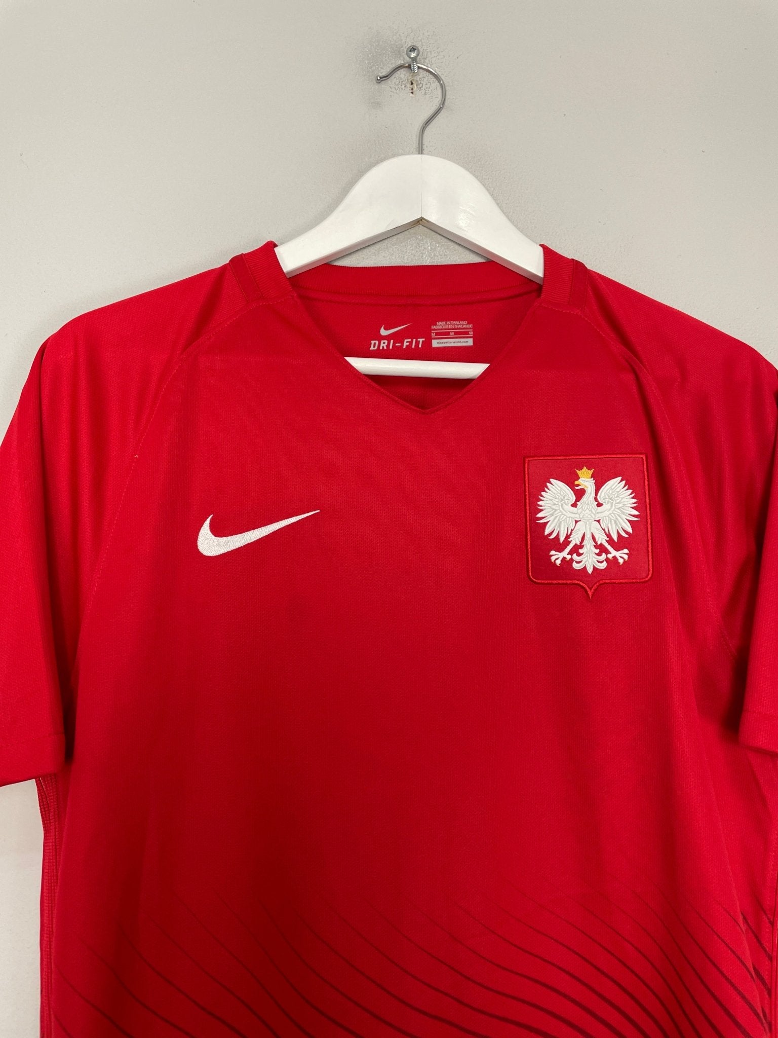 Shop 2016/17 POLAND AWAY SHIRT (M) NIKE, classic football shirts, vintage football shirts & retro soccer jerseys at Cult Kits