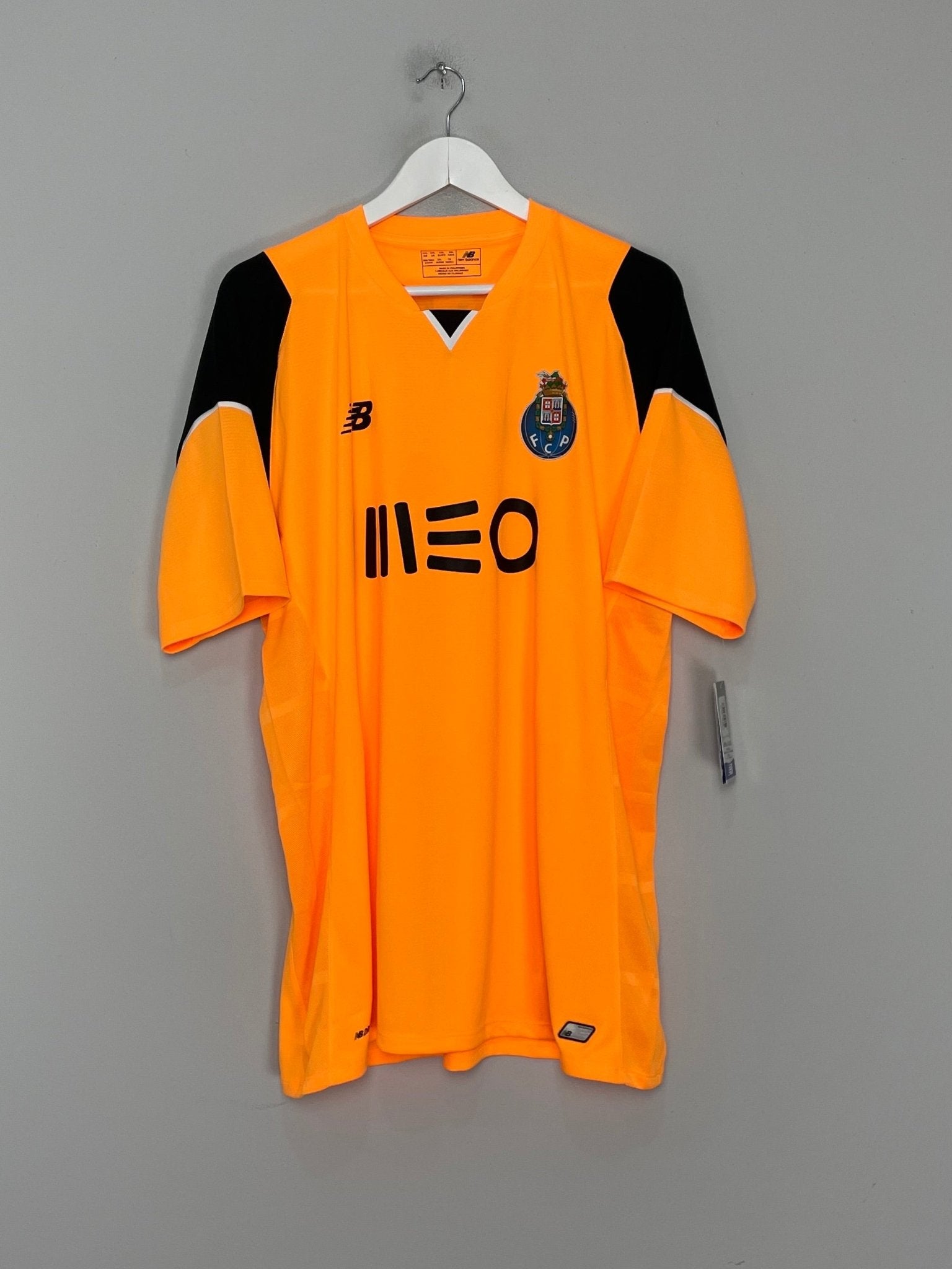 Shop 2016/17 PORTO CASILLAS #1 *BNWT* GK SHIRT (XXL) NEW BALANCE, classic football shirts, vintage football shirts & retro soccer jerseys at Cult Kits