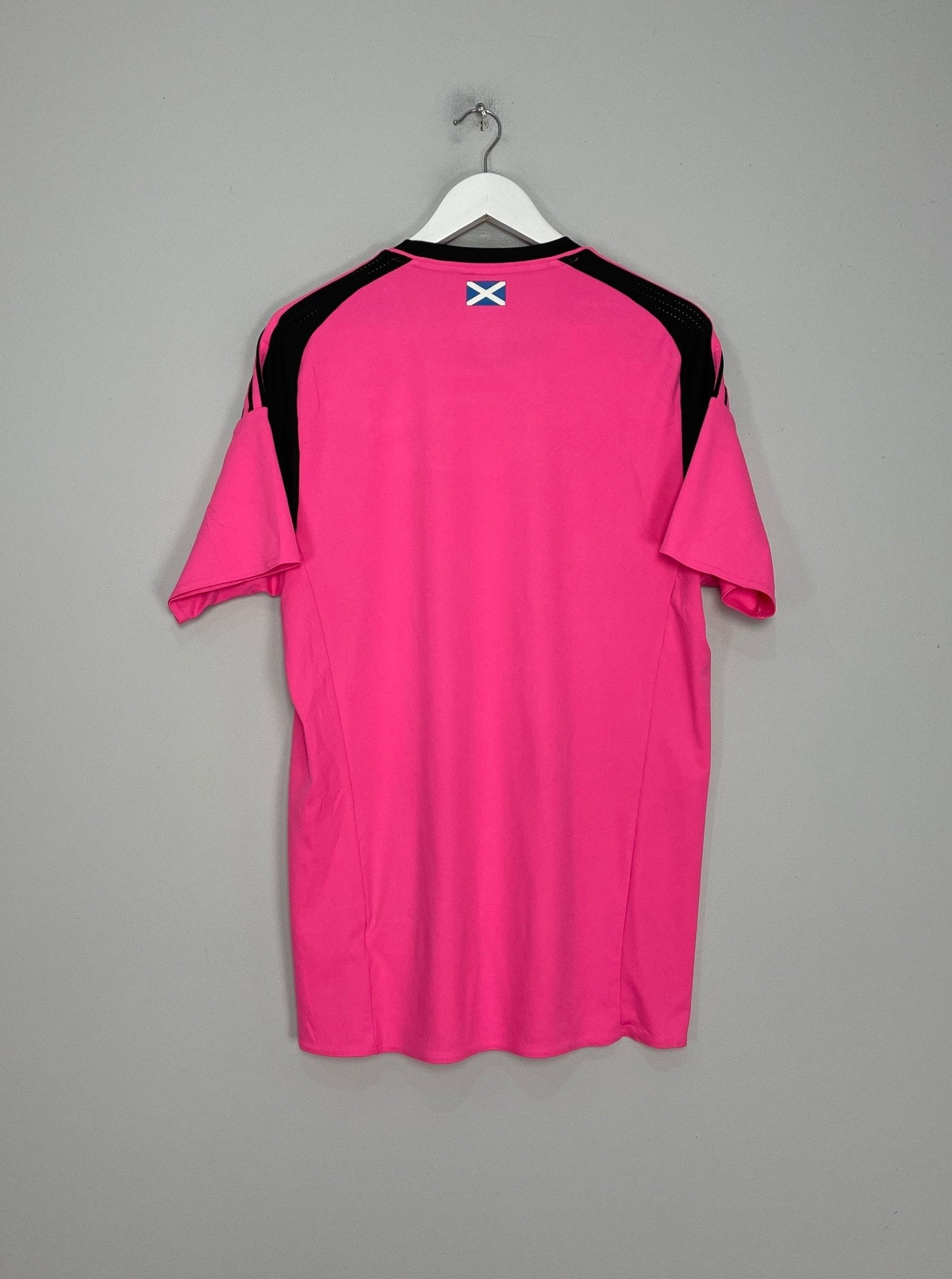 Shop 2016/17 SCOTLAND AWAY SHIRT (L) ADIDAS, classic football shirts, vintage football shirts & retro soccer jerseys at Cult Kits