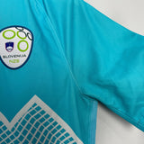Shop 2016/17 SLOVENIA HOME SHIRT (M) NIKE, classic football shirts, vintage football shirts & retro soccer jerseys at Cult Kits