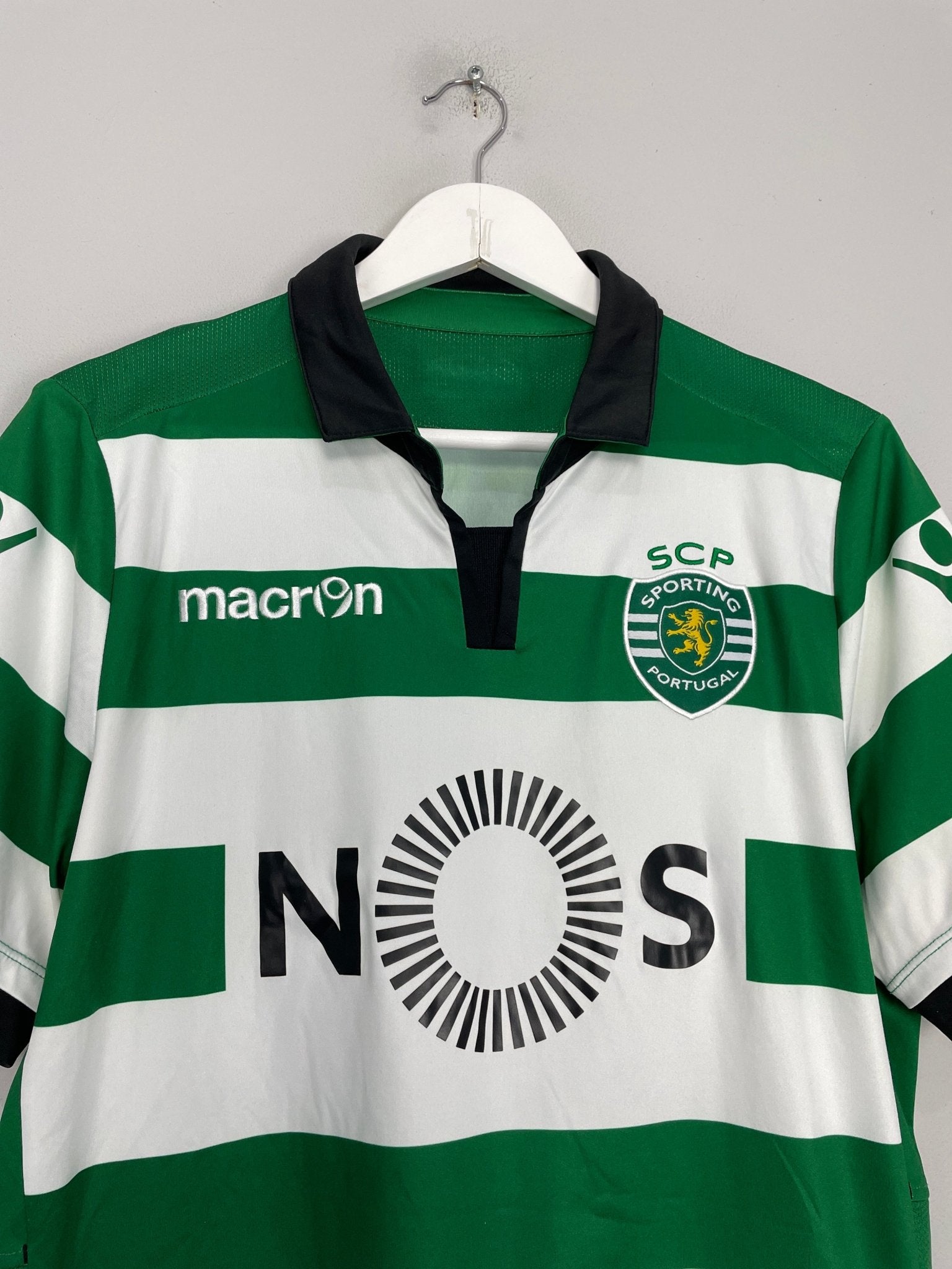 Shop 2016/17 SPORTING CP #7 HOME SHIRT (M) MACRON, classic football shirts, vintage football shirts & retro soccer jerseys at Cult Kits
