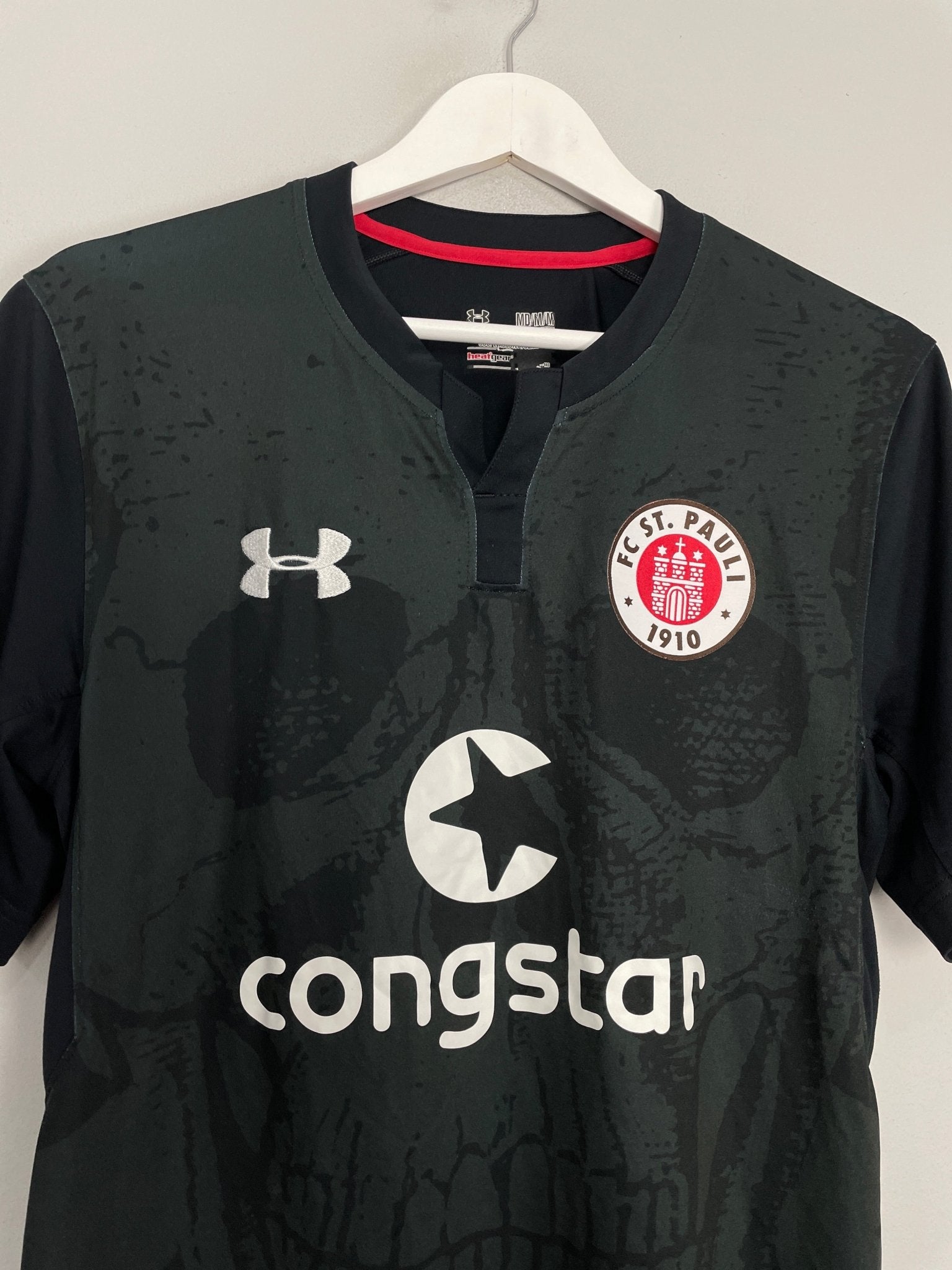 Shop 2016/17 ST PAULI THIRD SHIRT (M) UNDER ARMOUR, classic football shirts, vintage football shirts & retro soccer jerseys at Cult Kits