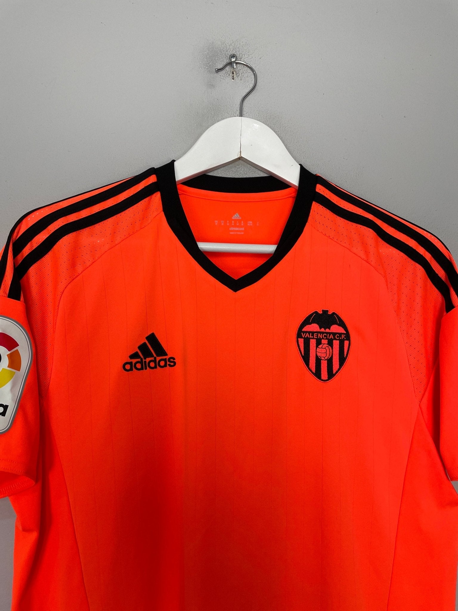 Shop 2016/17 VALENCIA THIRD SHIRT (M) ADIDAS, classic football shirts, vintage football shirts & retro soccer jerseys at Cult Kits
