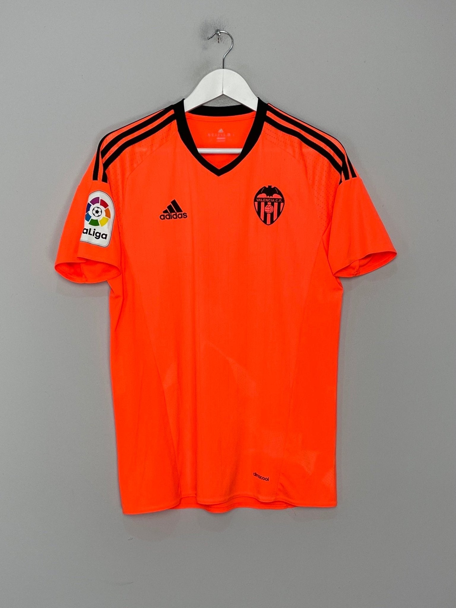 Shop 2016/17 VALENCIA THIRD SHIRT (M) ADIDAS, classic football shirts, vintage football shirts & retro soccer jerseys at Cult Kits
