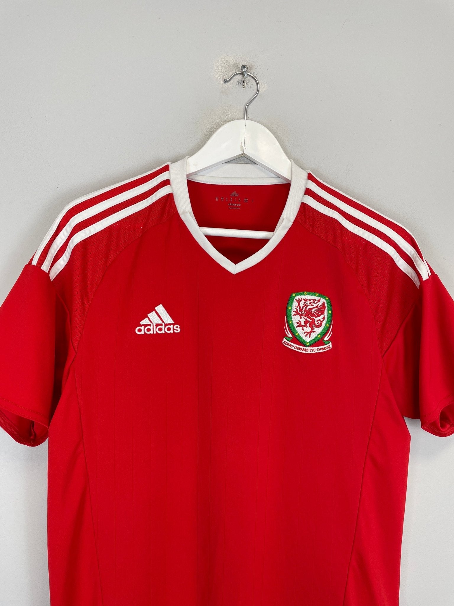 Shop 2016/17 WALES HOME SHIRT (M) ADIDAS, classic football shirts, vintage football shirts & retro soccer jerseys at Cult Kits