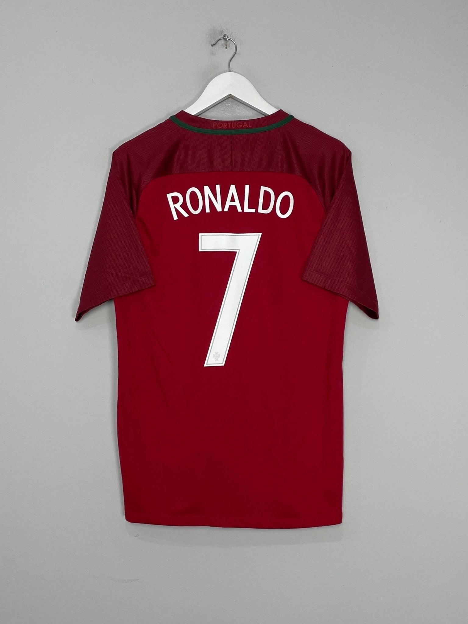 Shop 2016/18 PORTUGAL RONALDO #7 HOME SHIRT (L) NIKE, classic football shirts, vintage football shirts & retro soccer jerseys at Cult Kits