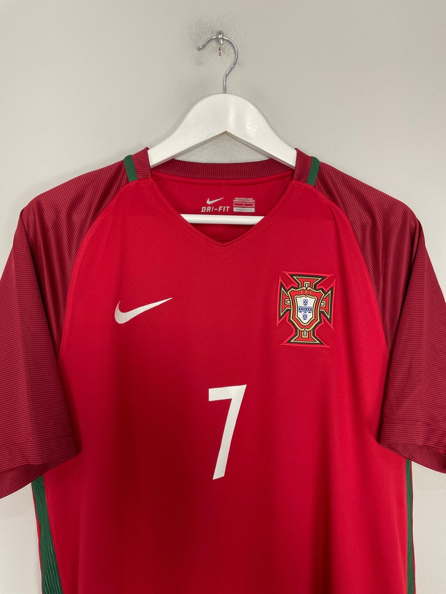 Shop 2016/18 PORTUGAL RONALDO #7 HOME SHIRT (L) NIKE, classic football shirts, vintage football shirts & retro soccer jerseys at Cult Kits