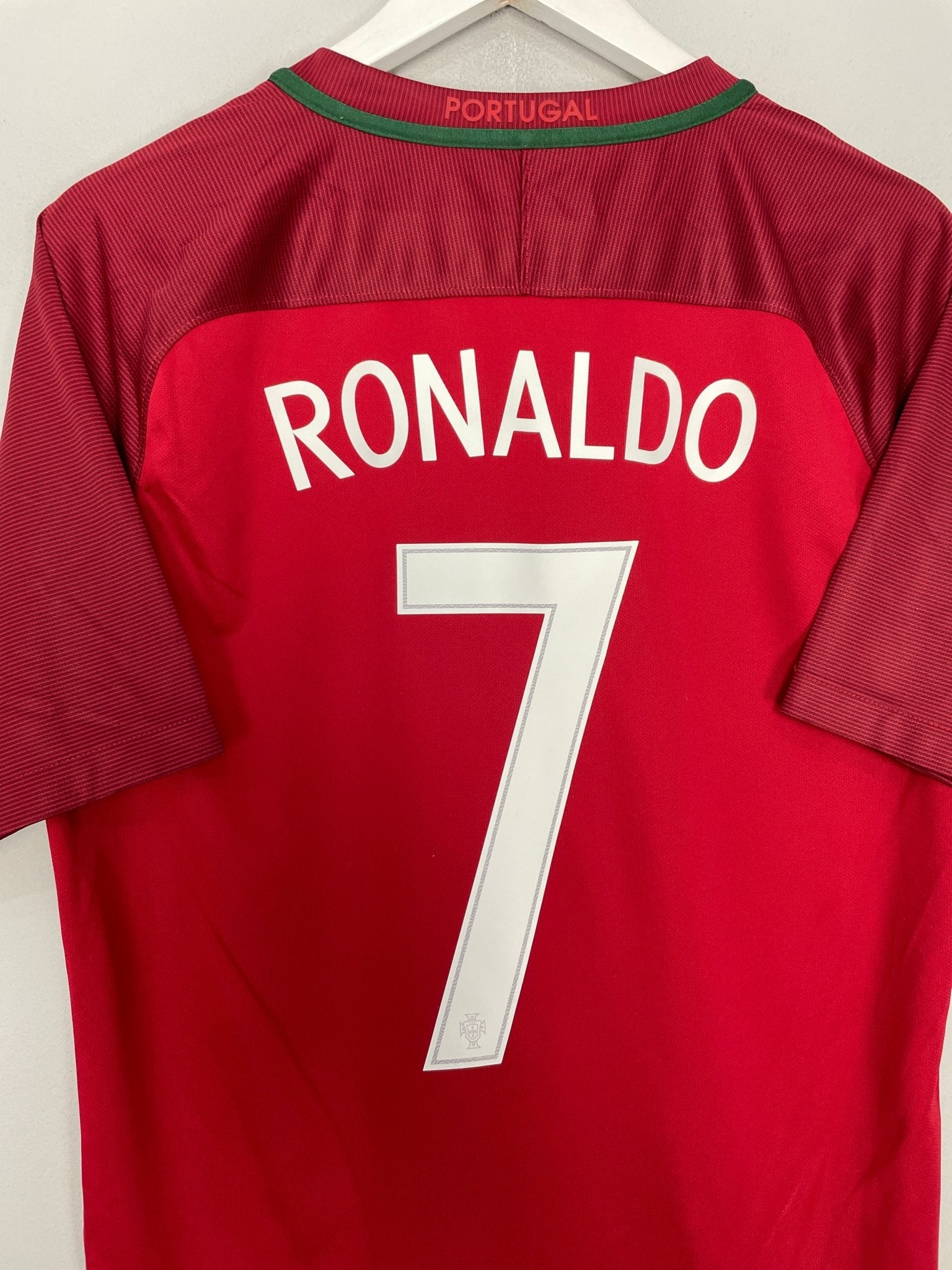 Shop 2016/18 PORTUGAL RONALDO #7 HOME SHIRT (L) NIKE, classic football shirts, vintage football shirts & retro soccer jerseys at Cult Kits
